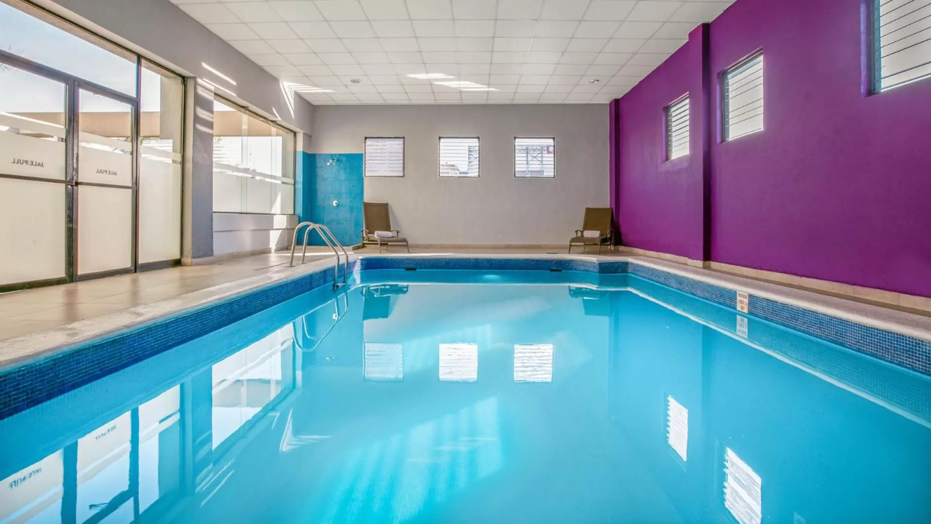 Swimming pool in CHN Hotel Monterrey Centro, Trademark Collection by Wyndham