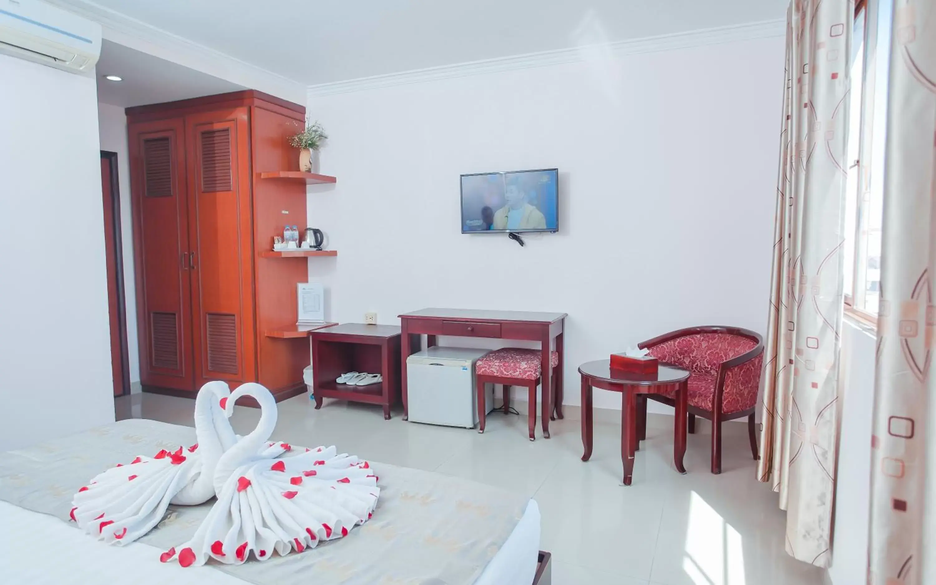 Bedroom in Silver Mounts Hotel