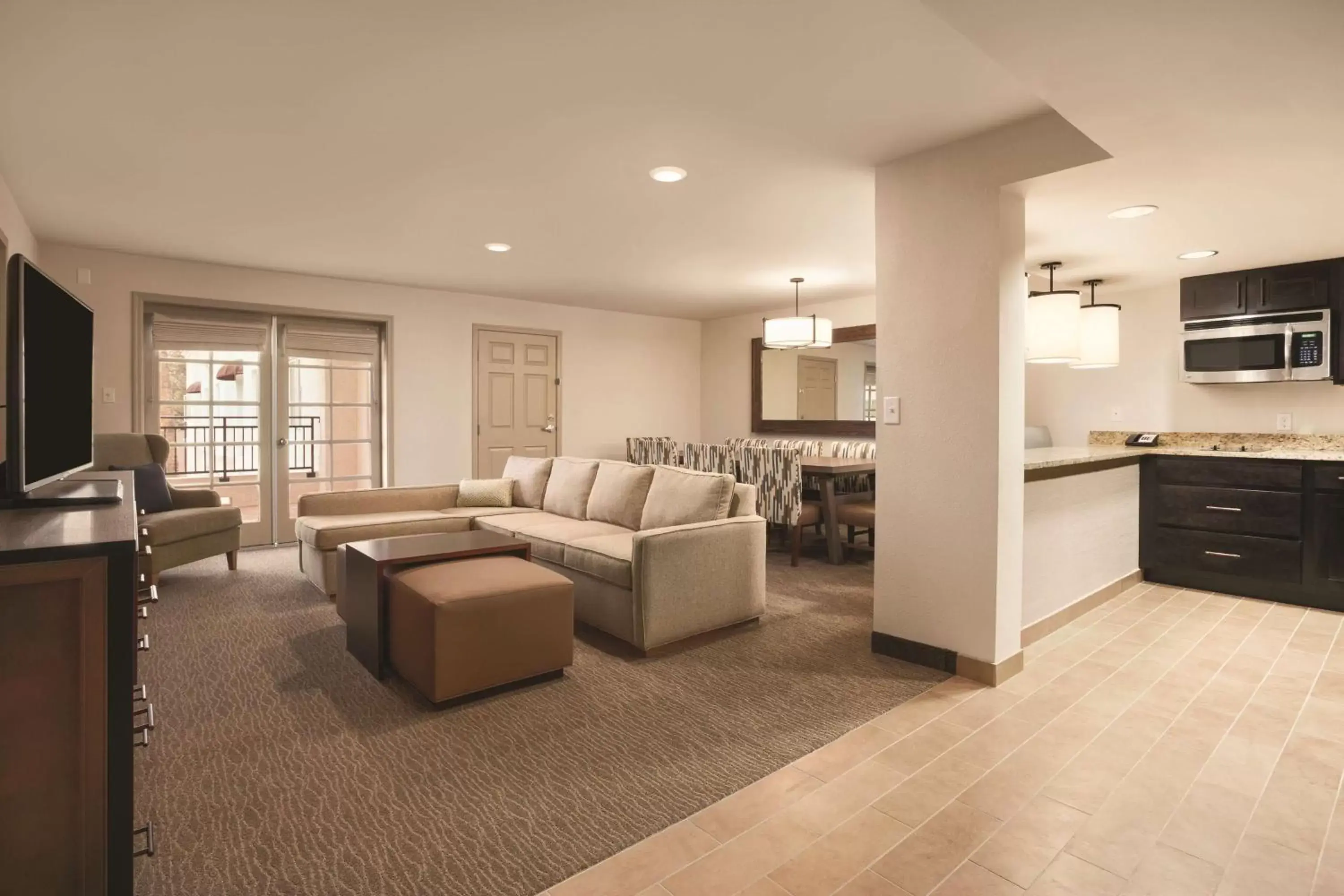 Bedroom, Seating Area in Homewood Suites Tucson St. Philip's Plaza University