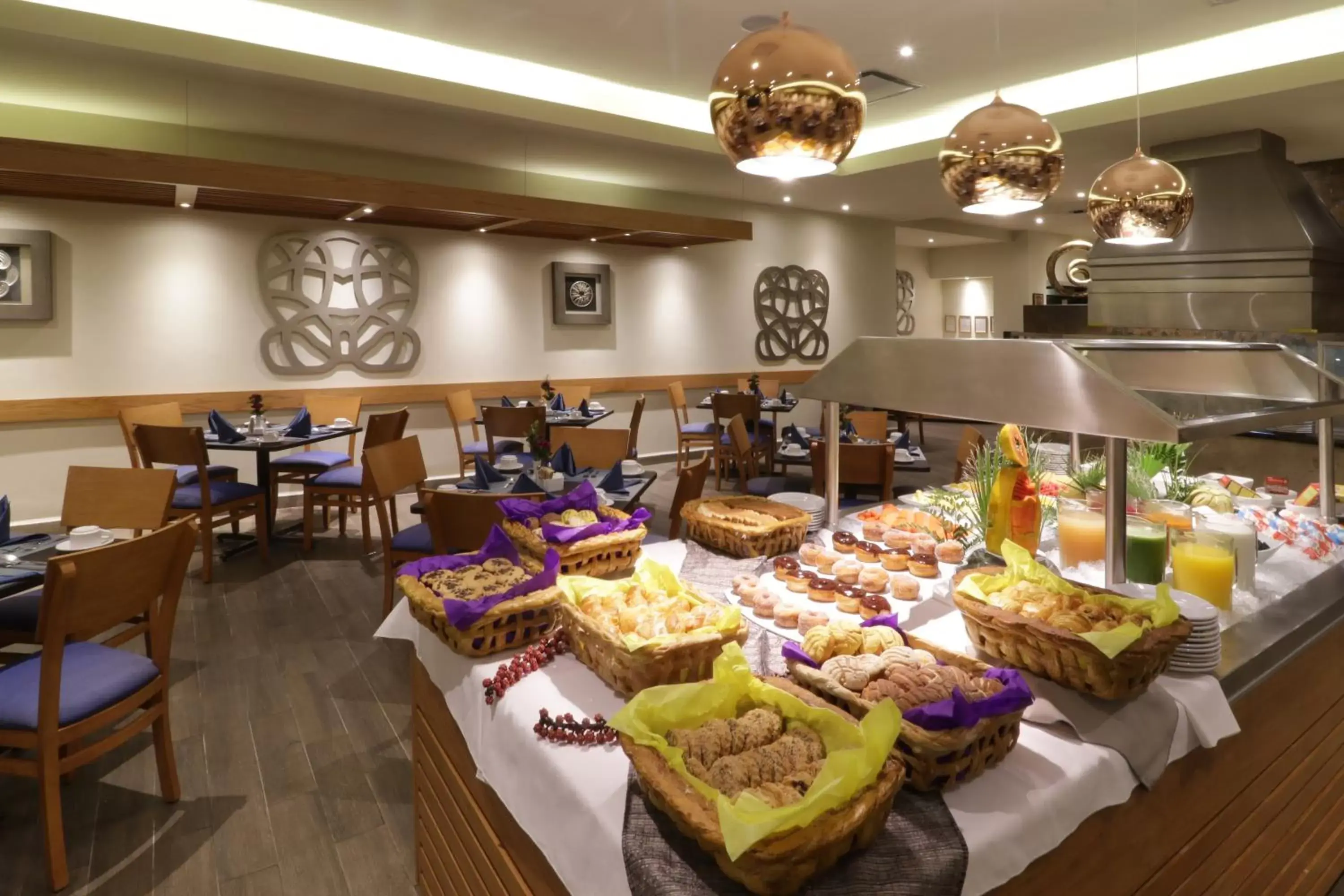 Restaurant/Places to Eat in Holiday Inn Monterrey Norte, an IHG Hotel