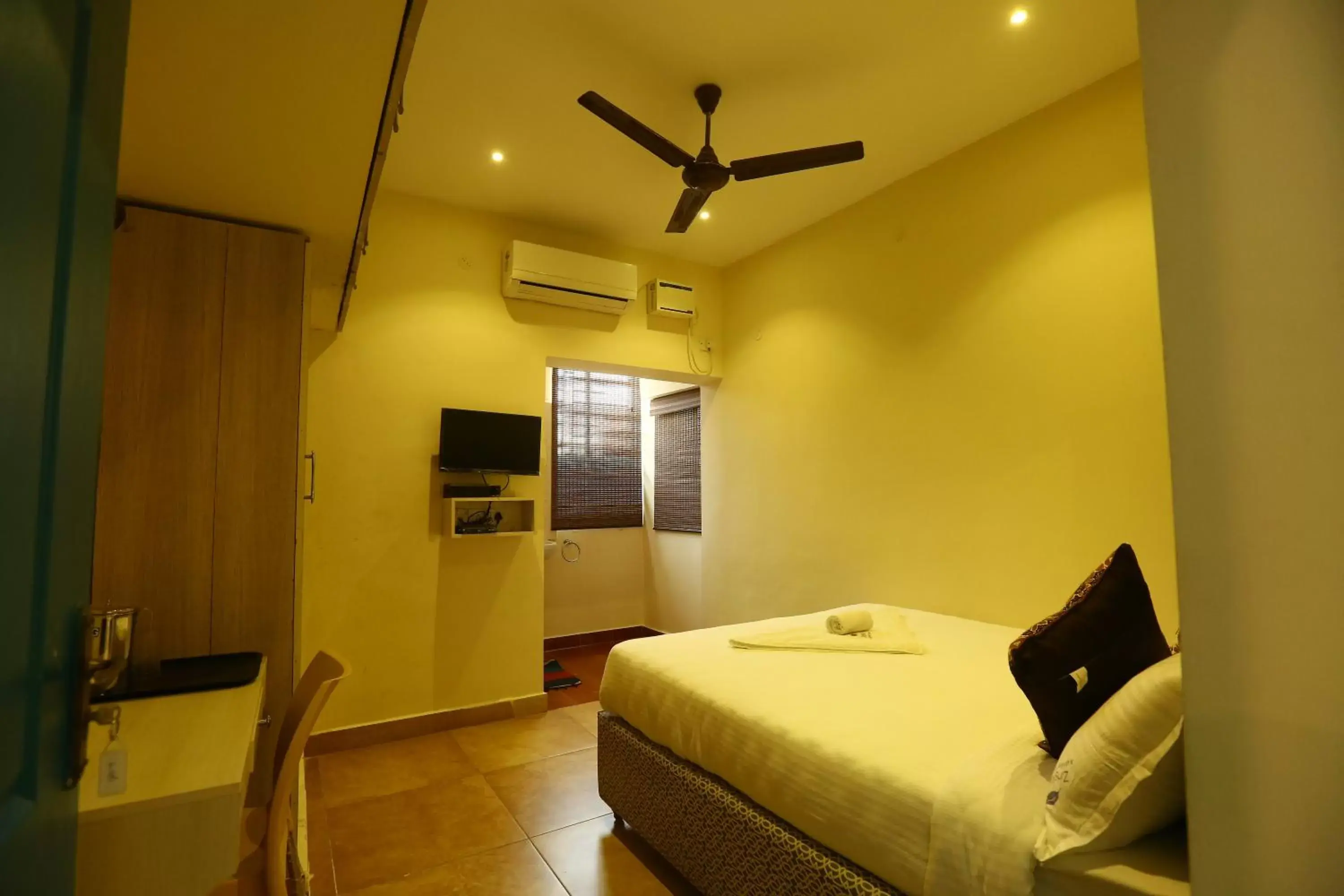 Bed in Zingle Stay Airport Hotel Bed in Zingle Stay Airport Hotel