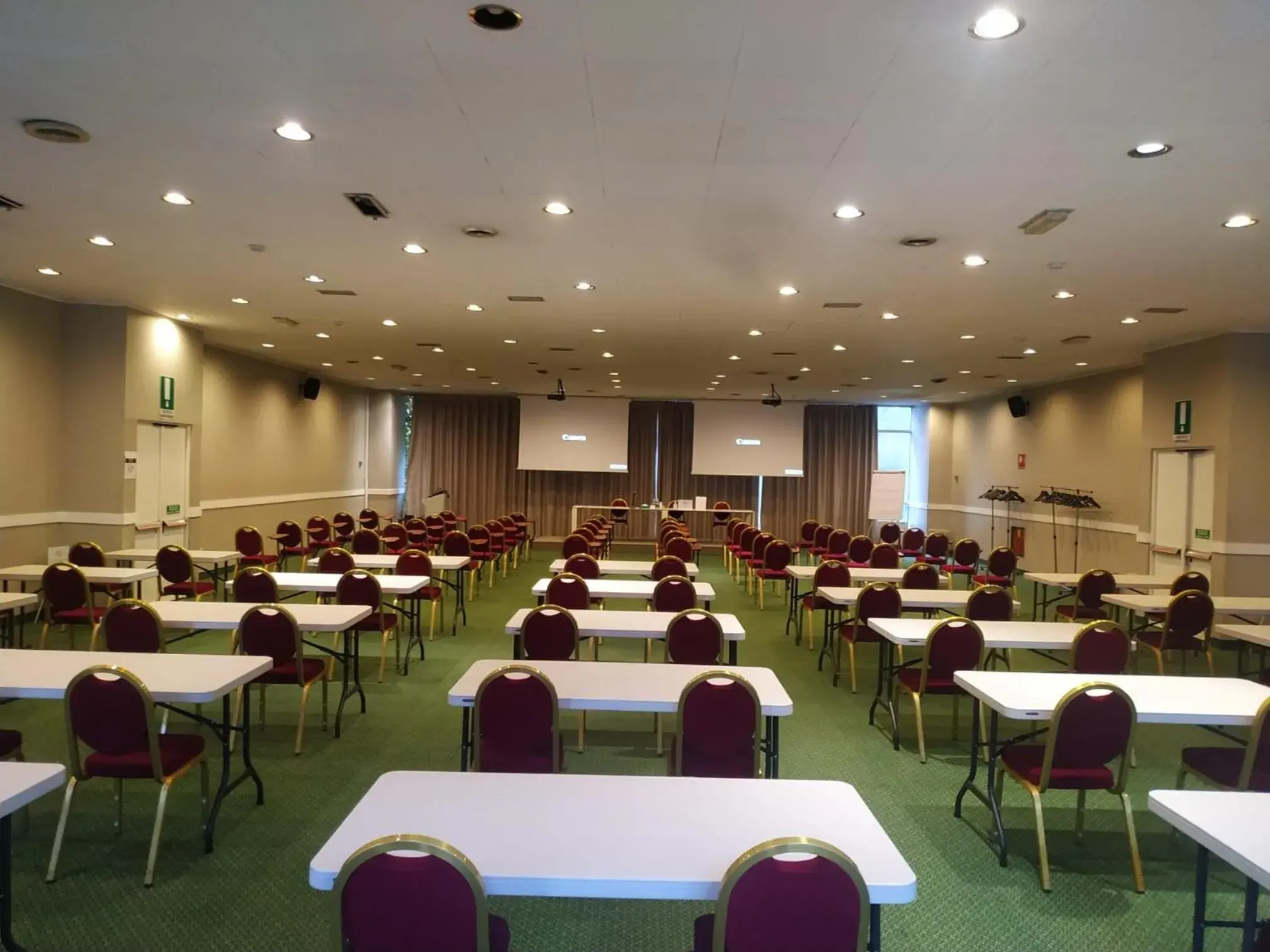 Meeting/conference room in Hotel Blaise & Francis