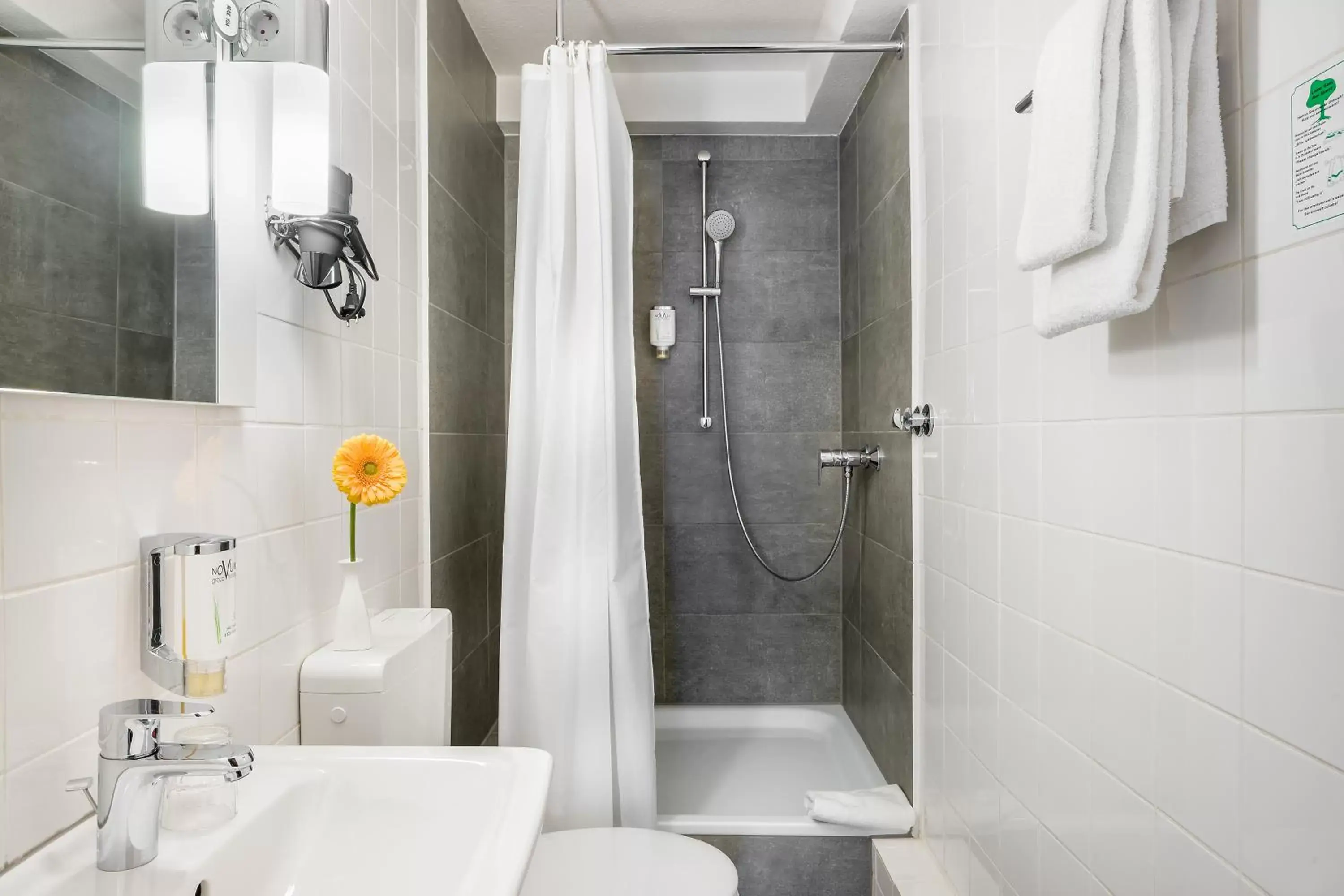 Shower, Bathroom in Signature Hotel Astoria