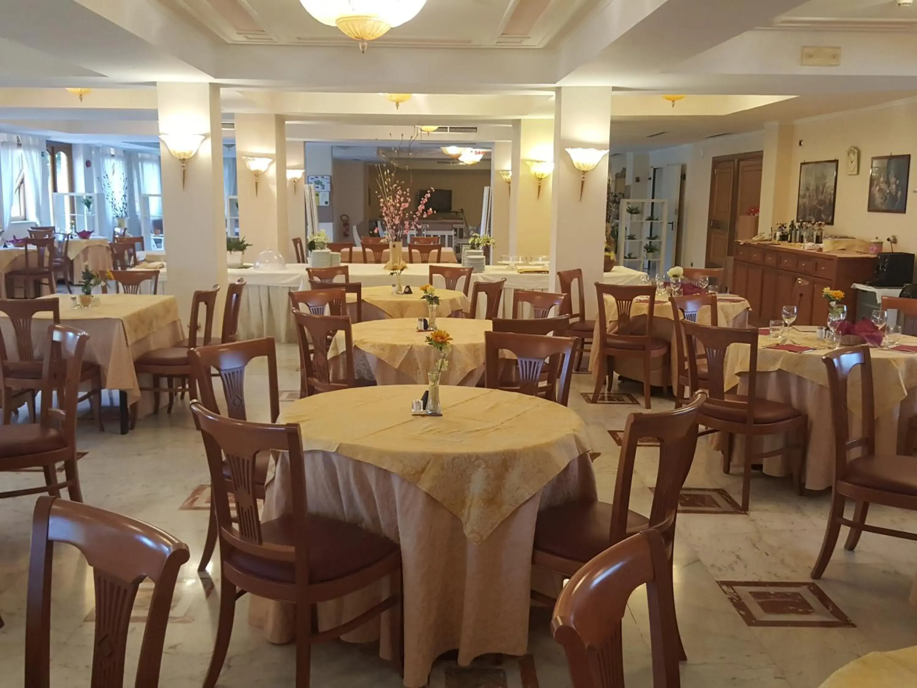 Restaurant/Places to Eat in Hotel Villa Igea