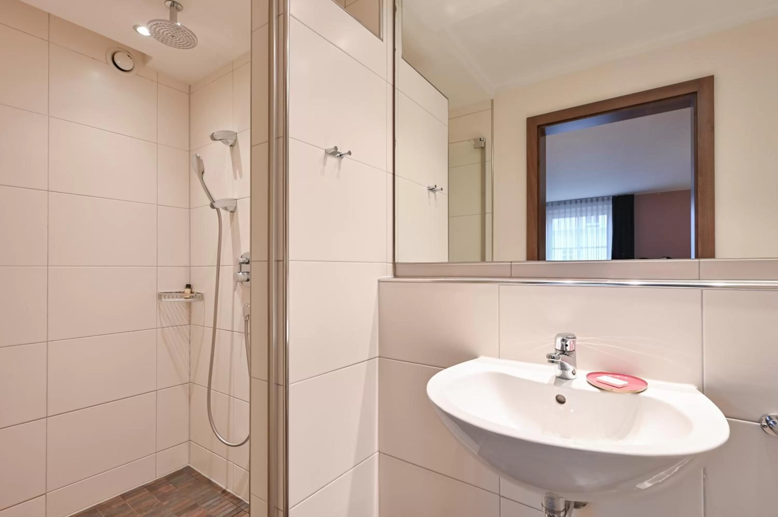 Bathroom in Hotel Sonne