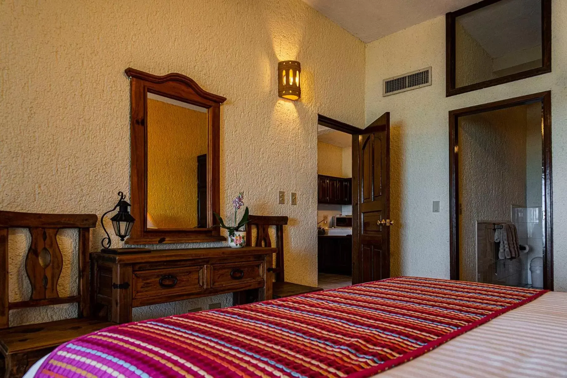 Bed in Las Gaviotas Condo-Hotel La Paz BCS