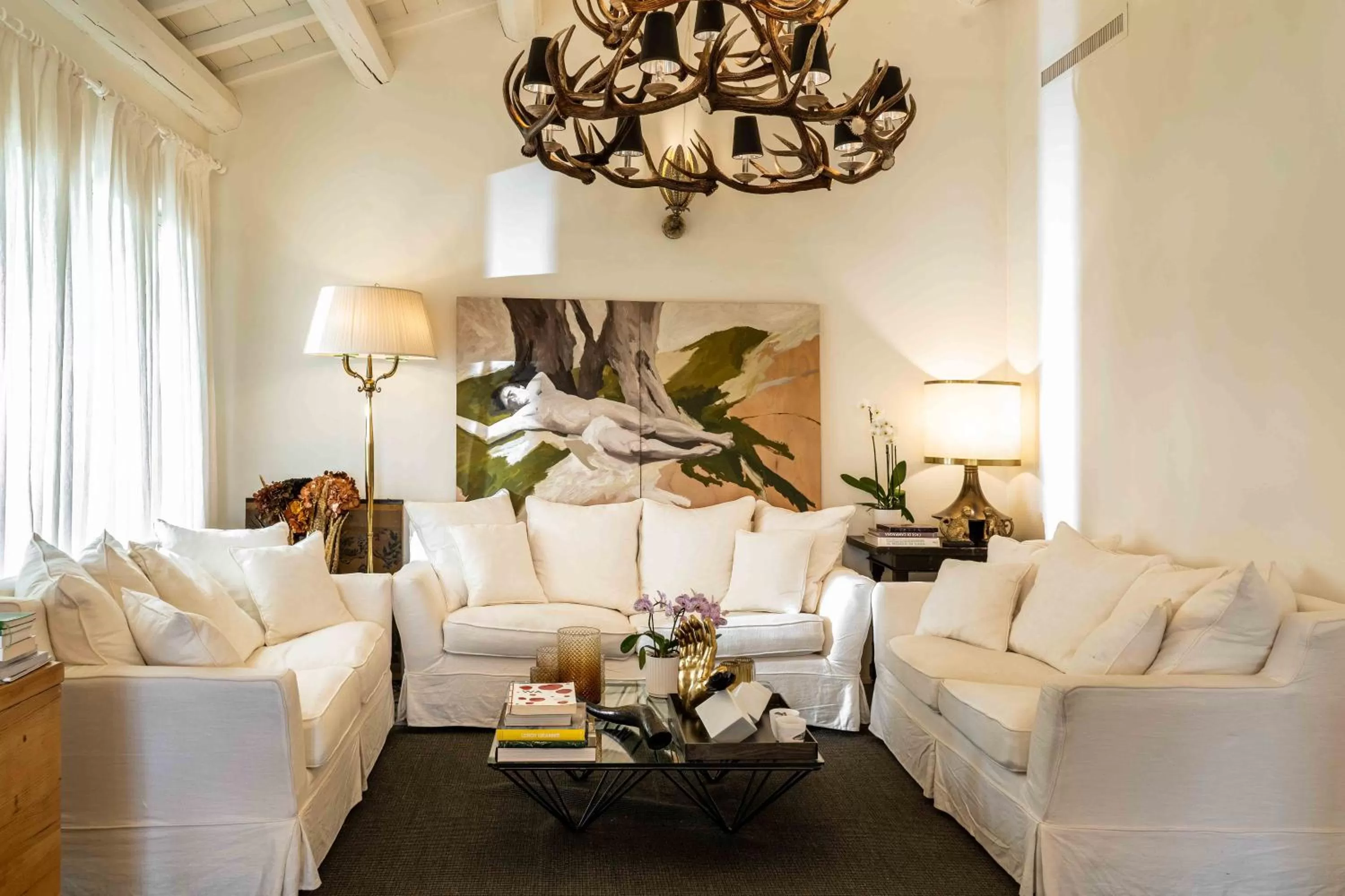 Living room in CasaVostra - Ambience Suites