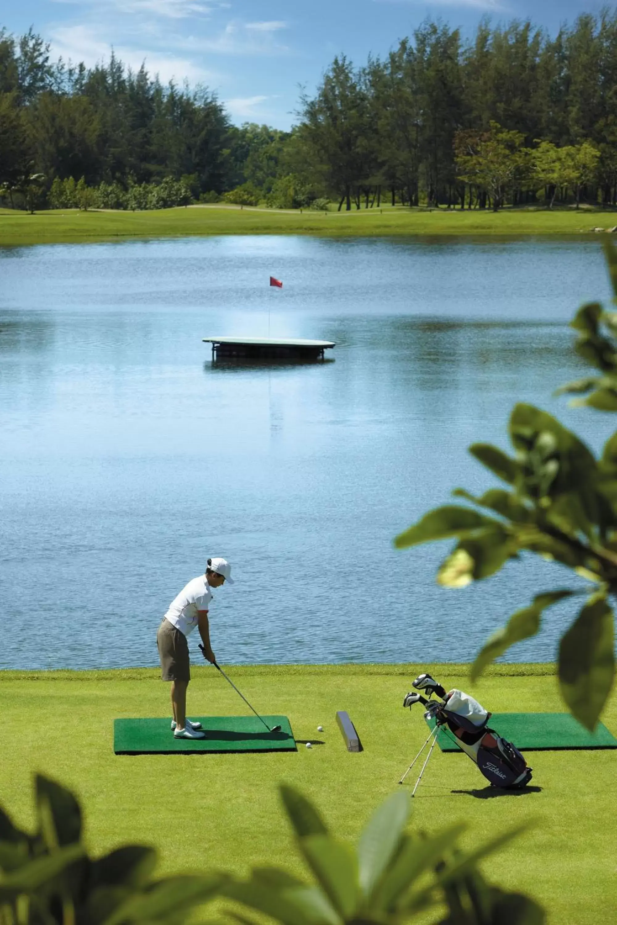 People, Golf in Shangri-La Rasa Ria, Kota Kinabalu