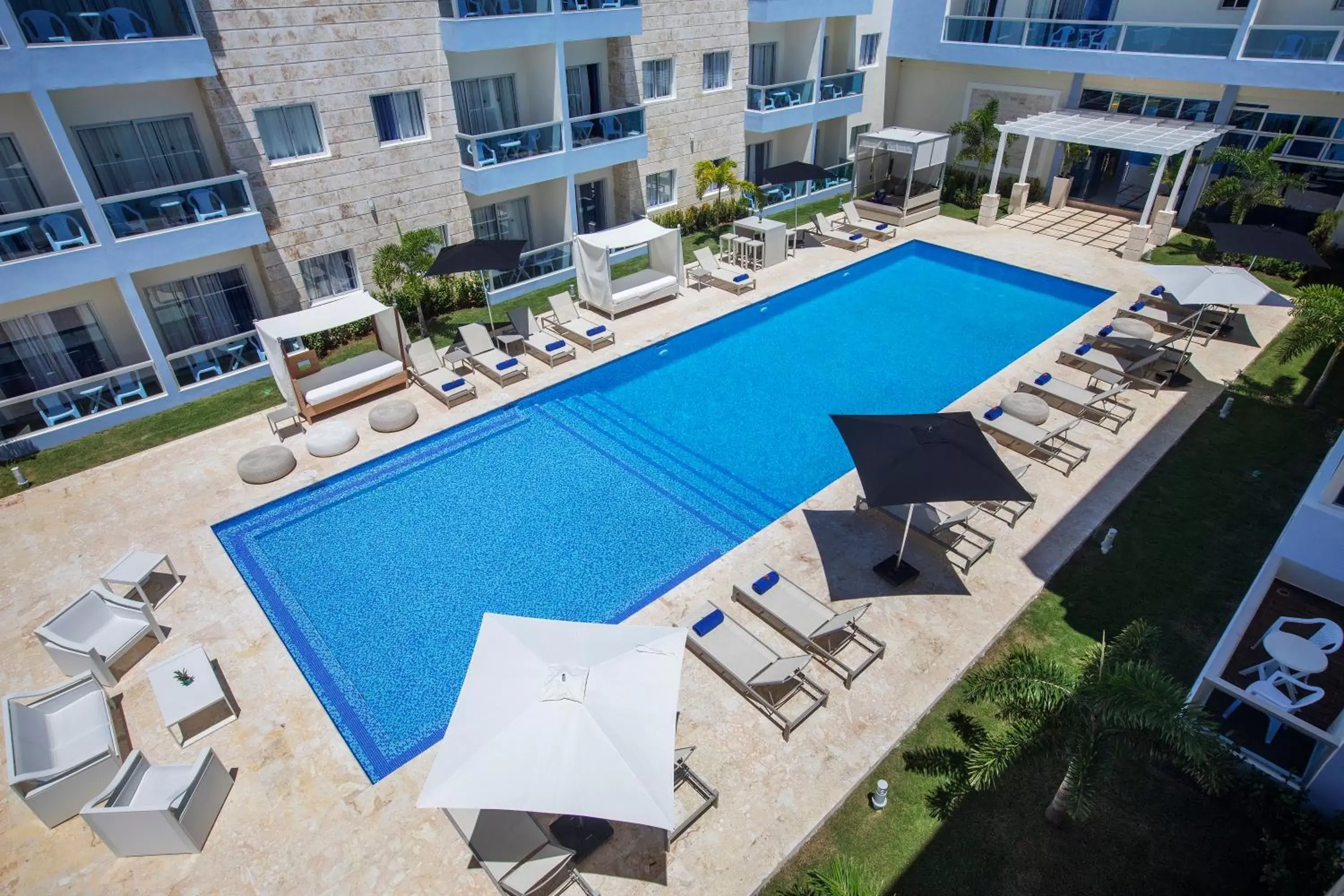 Swimming pool, Pool View in whala!urban punta cana