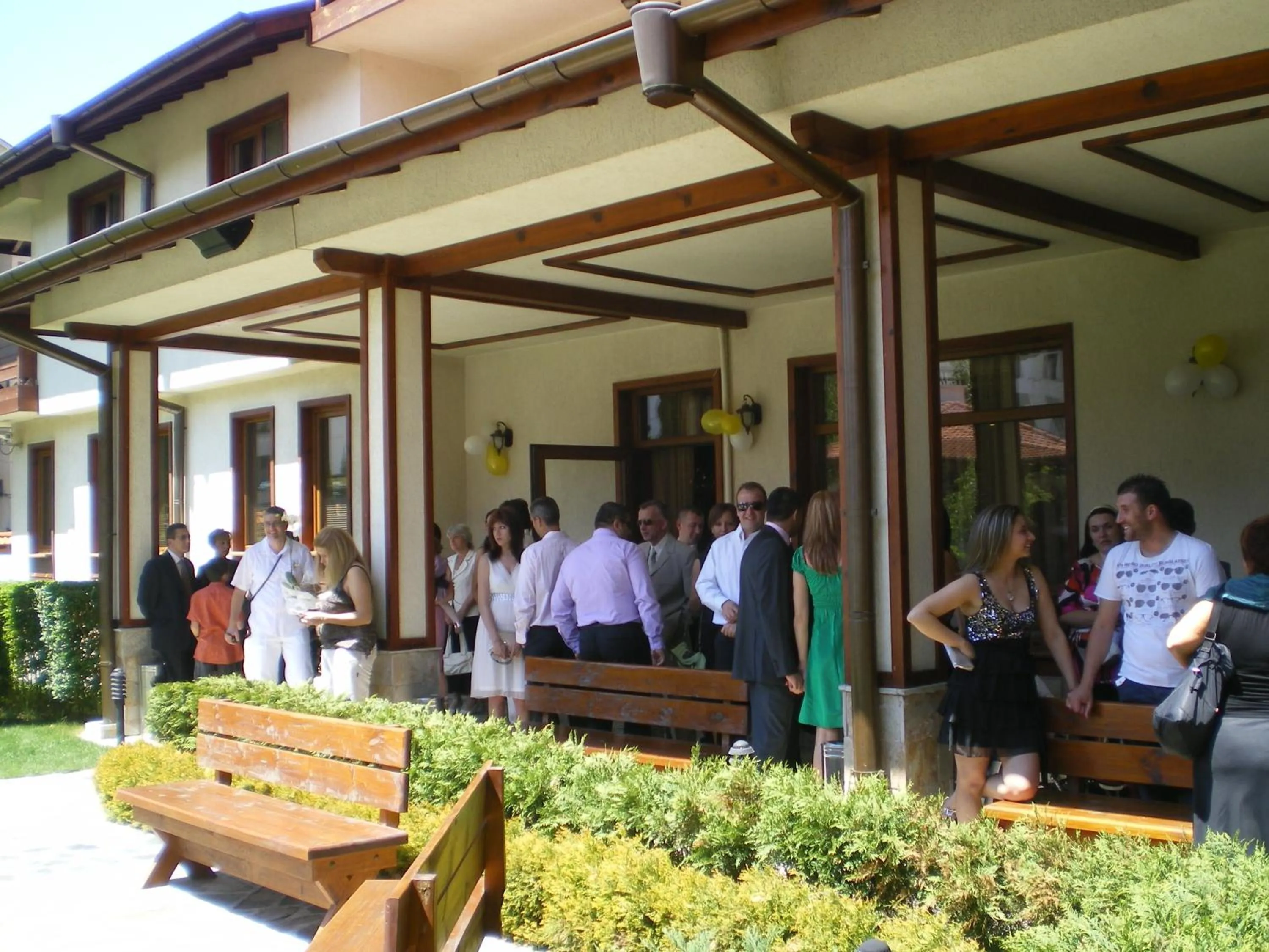 Garden in Evelina Palace Hotel