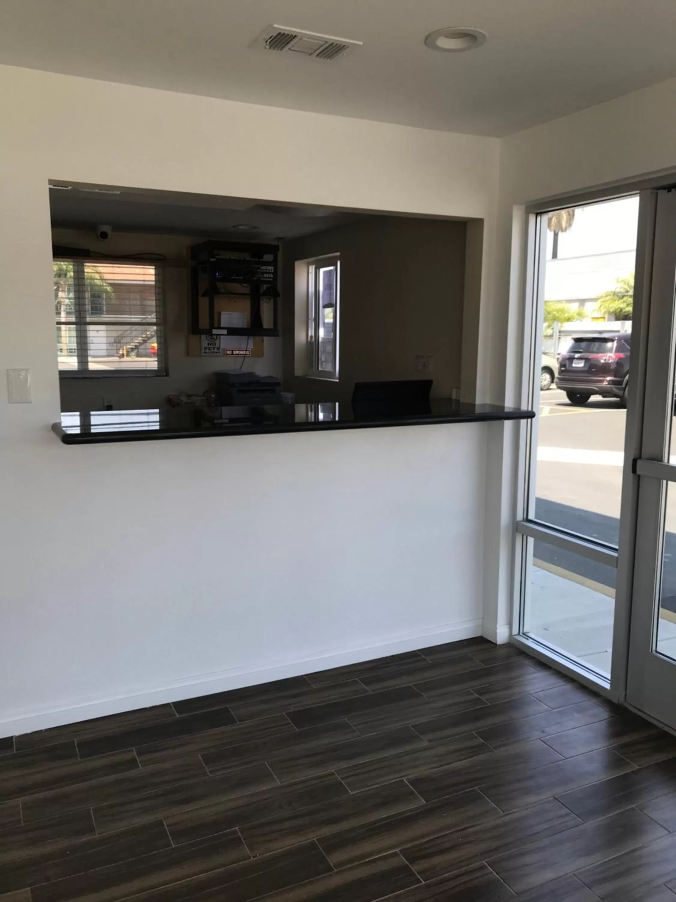 Lobby or reception in Castaway Motel