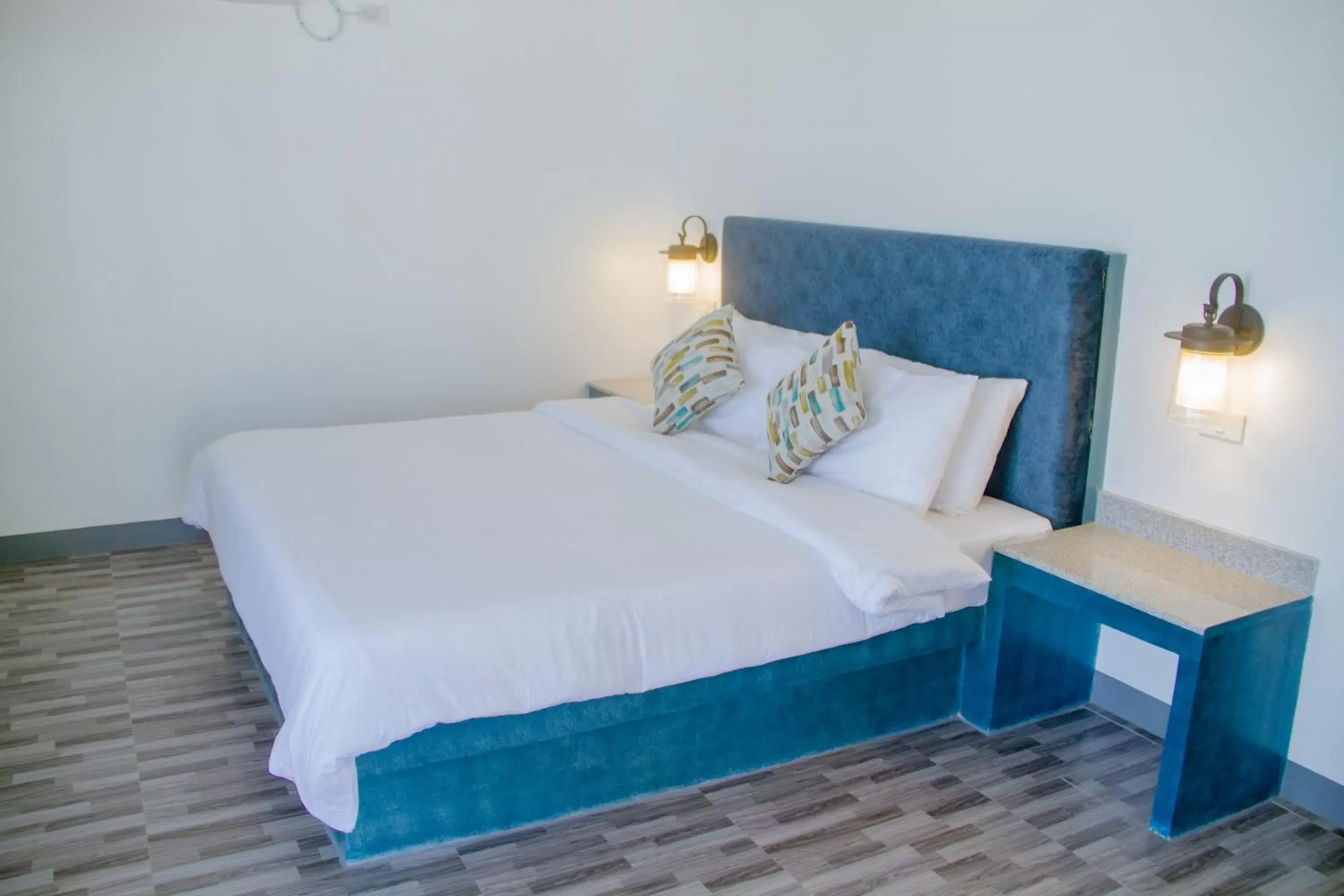 Bed in La Playa Estrella Beach Resort