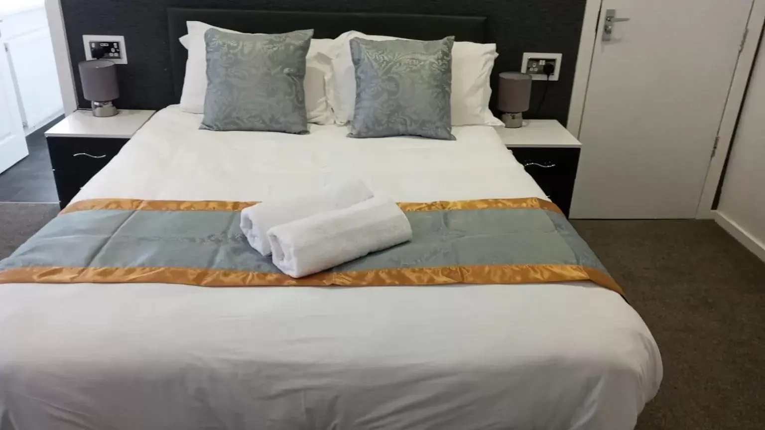 Bedroom, Bed in Hotel 33
