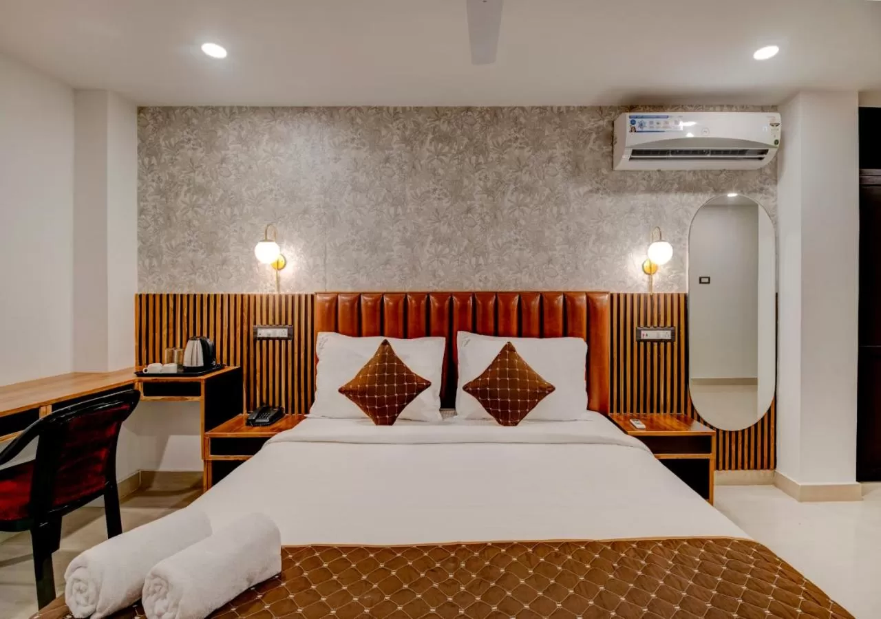 Photo of the whole room, Bed in Hotel Sai Rain Tree