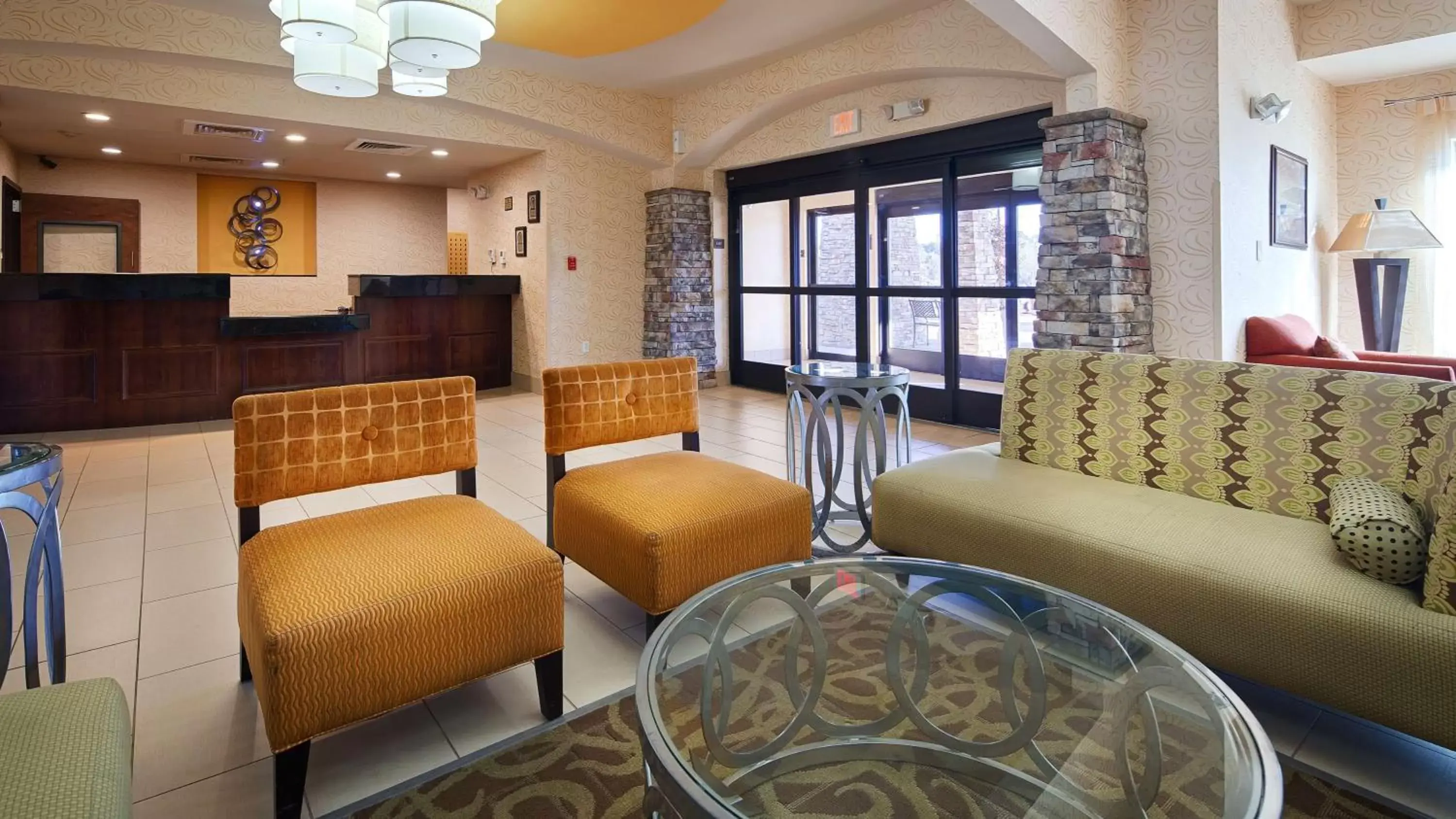Lobby or reception in Best Western Plus DeSoto Inn & Suites