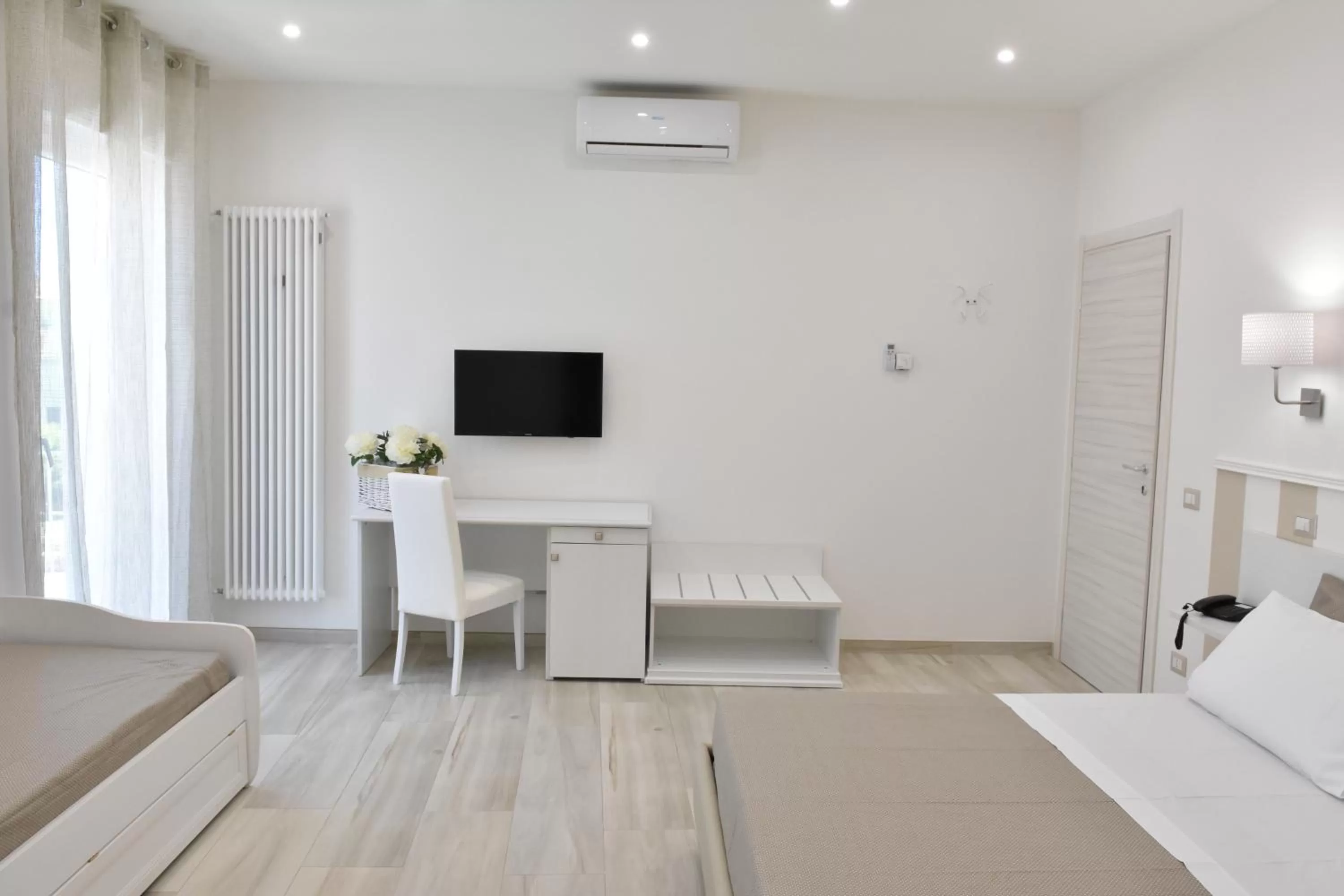 Balcony/Terrace, Bed in Finestre sul Borgo