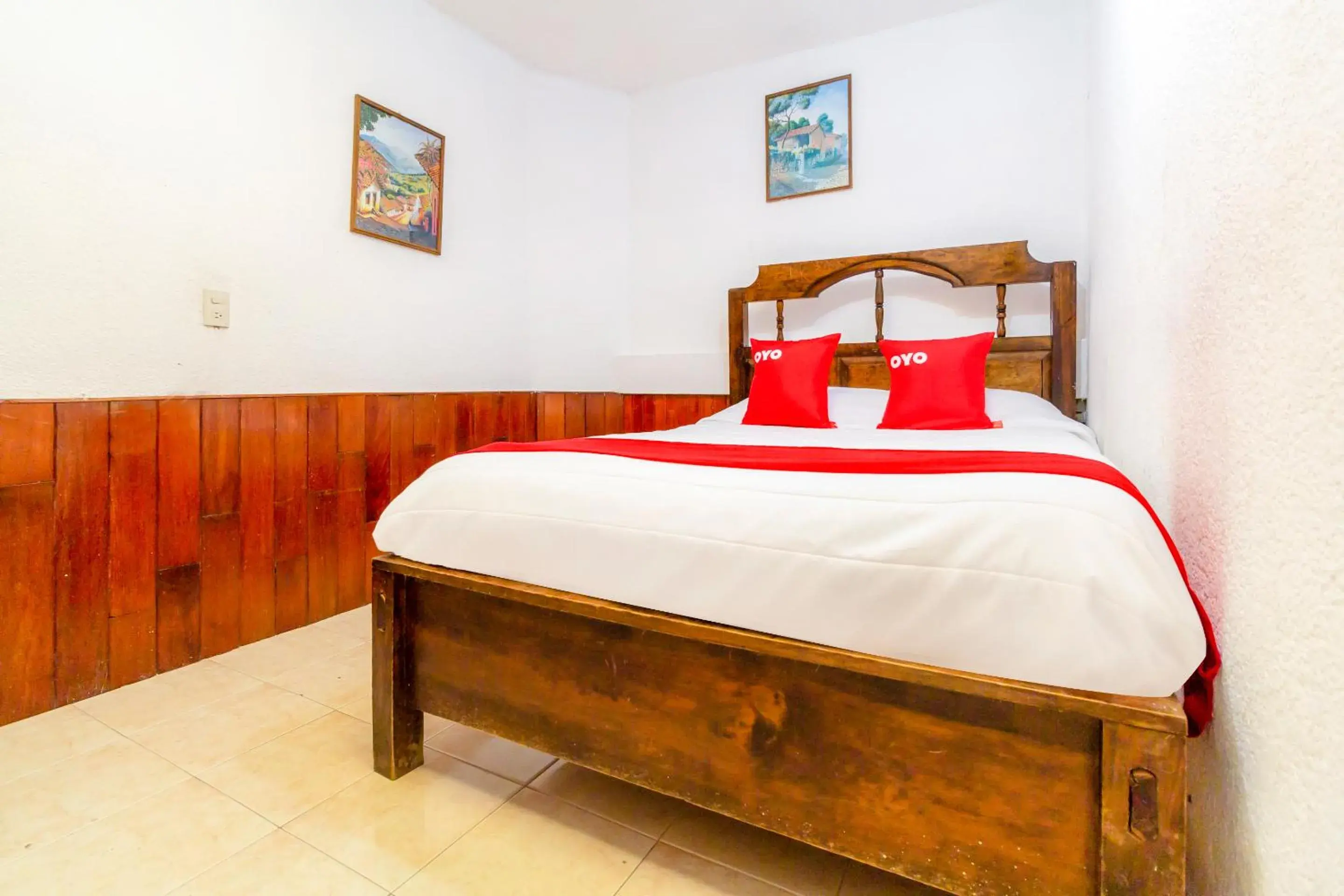 Bedroom, Bed in OYO Hotel Las Nubes