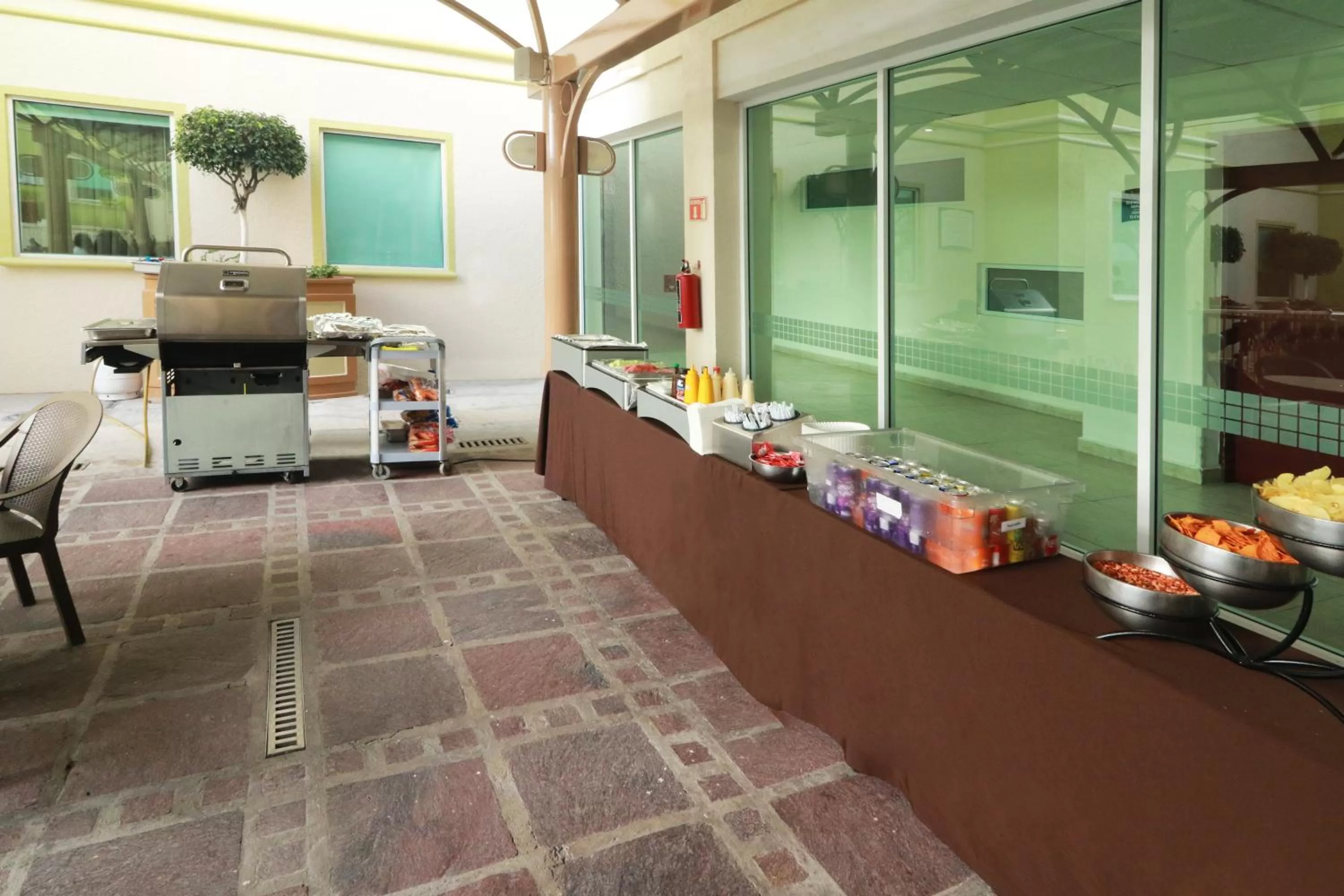 Breakfast in Staybridge Suites Queretaro by IHG