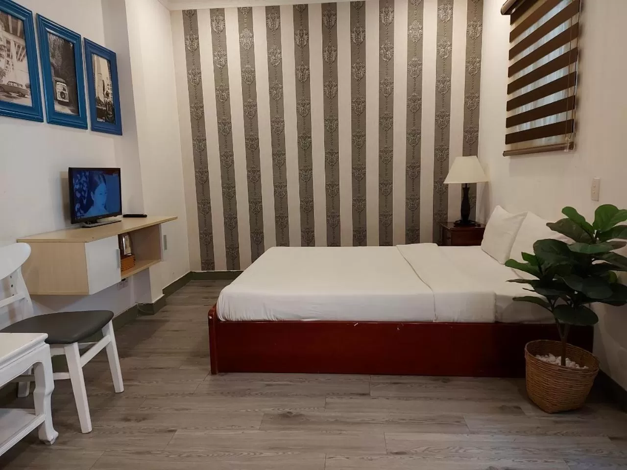 Photo of the whole room, Bed in Ben Thanh Station Hotel