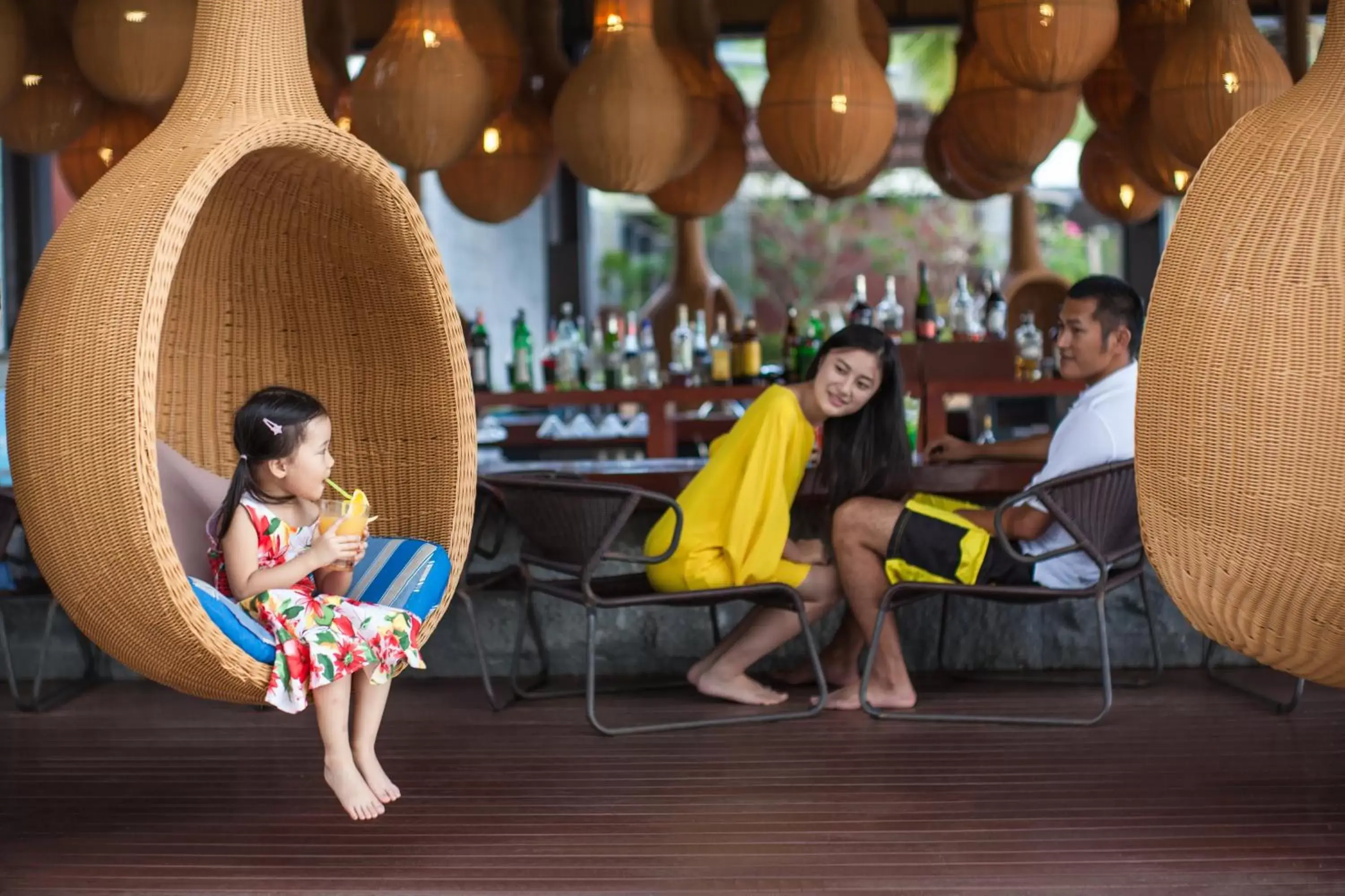 Lounge or bar in InterContinental Sanya Resort, an IHG Hotel