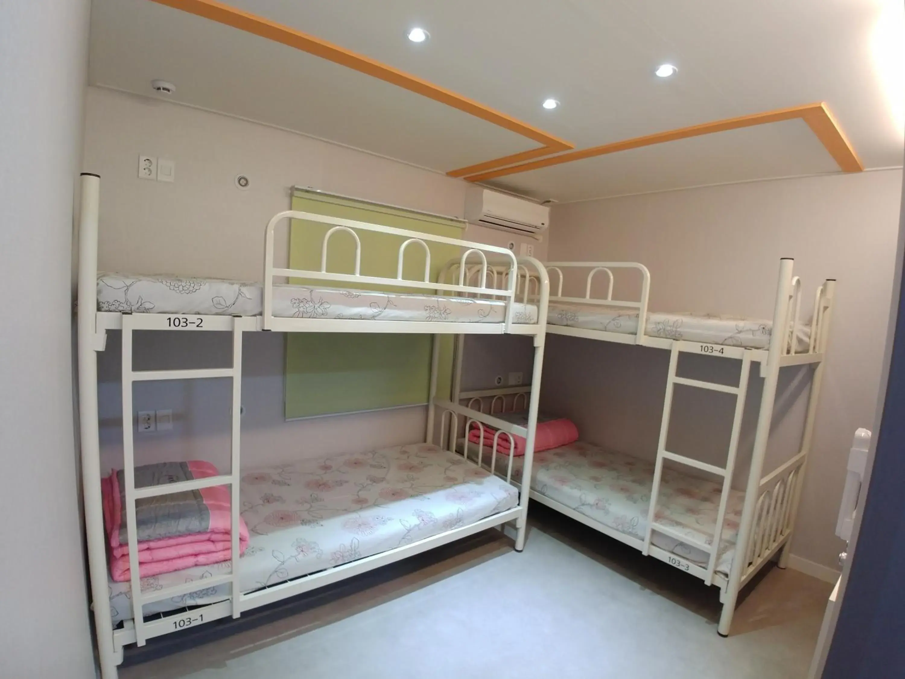 Bunk Bed in Bomgoro Guesthouse