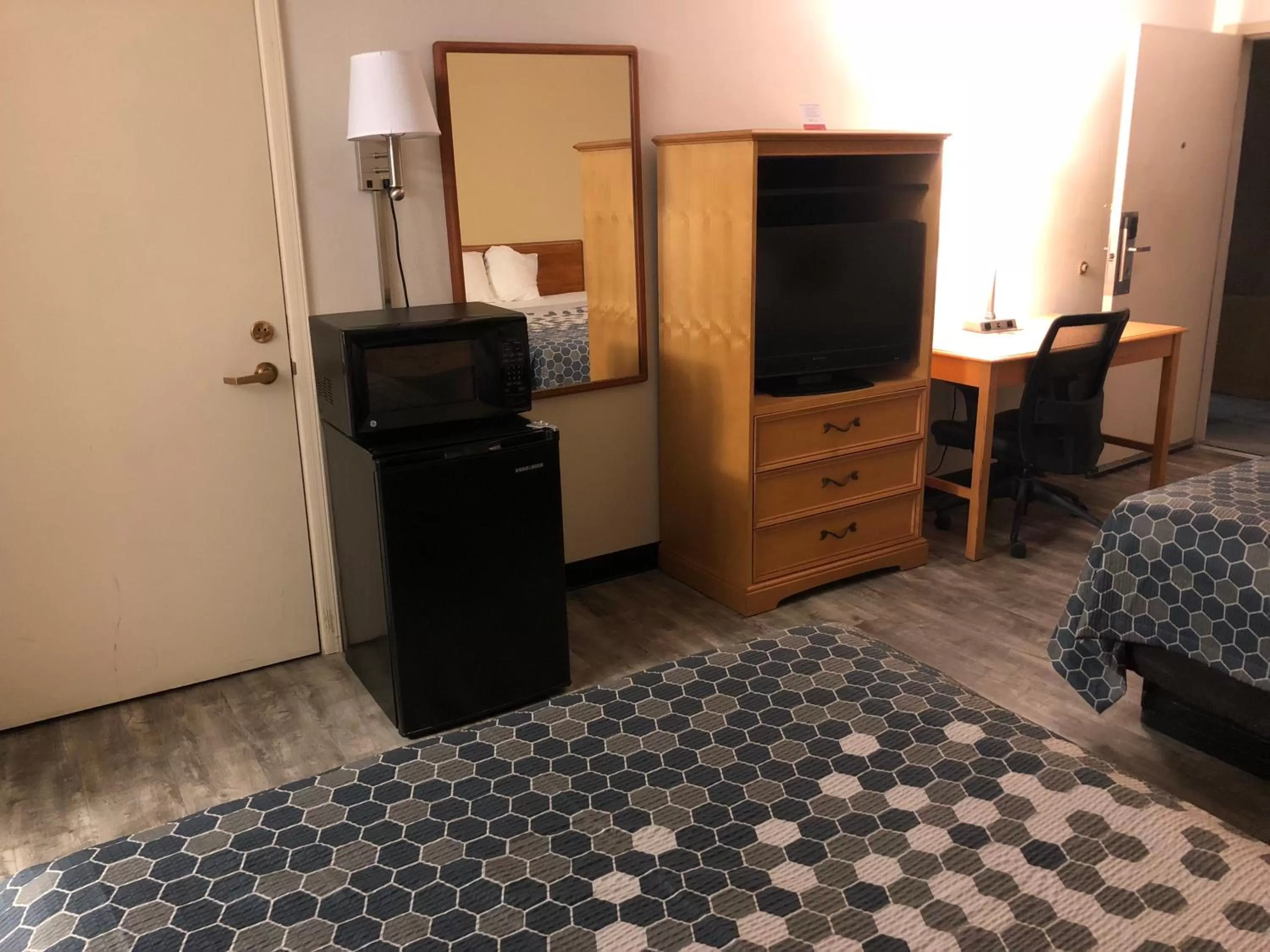 Bed in Econo Lodge Lordsburg I-10