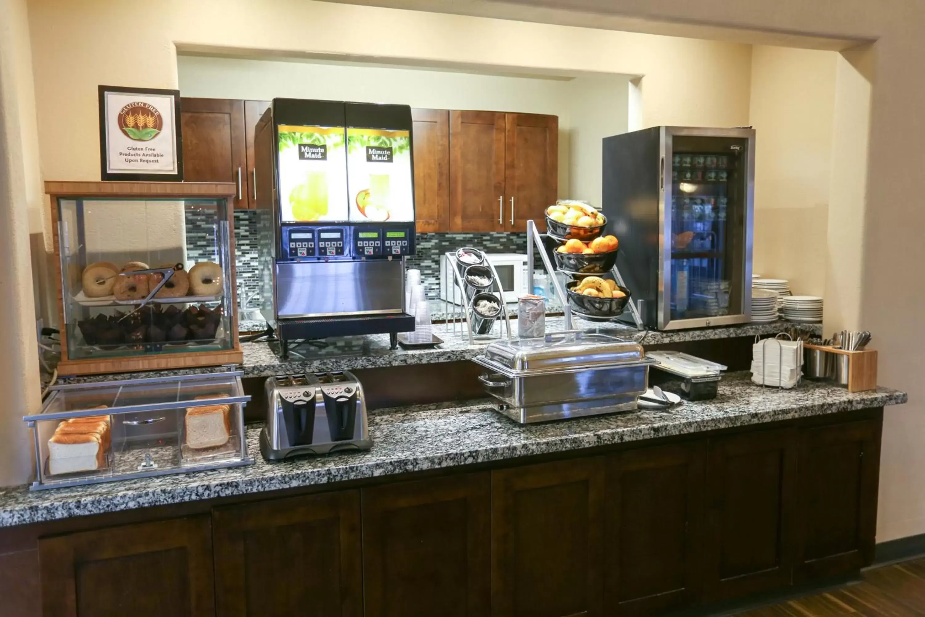 Continental breakfast in Days Inn by Wyndham Calgary Airport