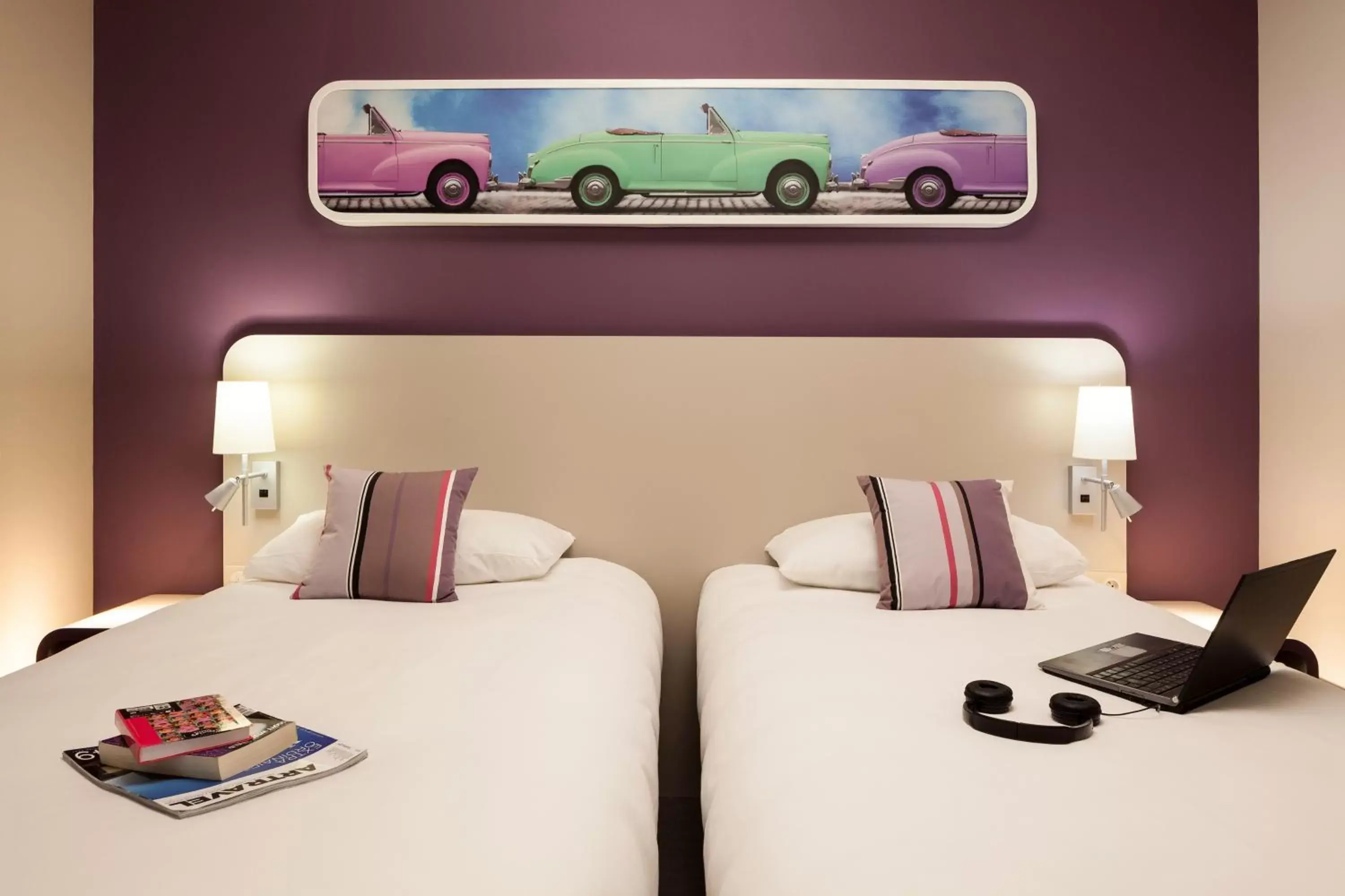 Standard Twin Room in ibis Styles Montbéliard