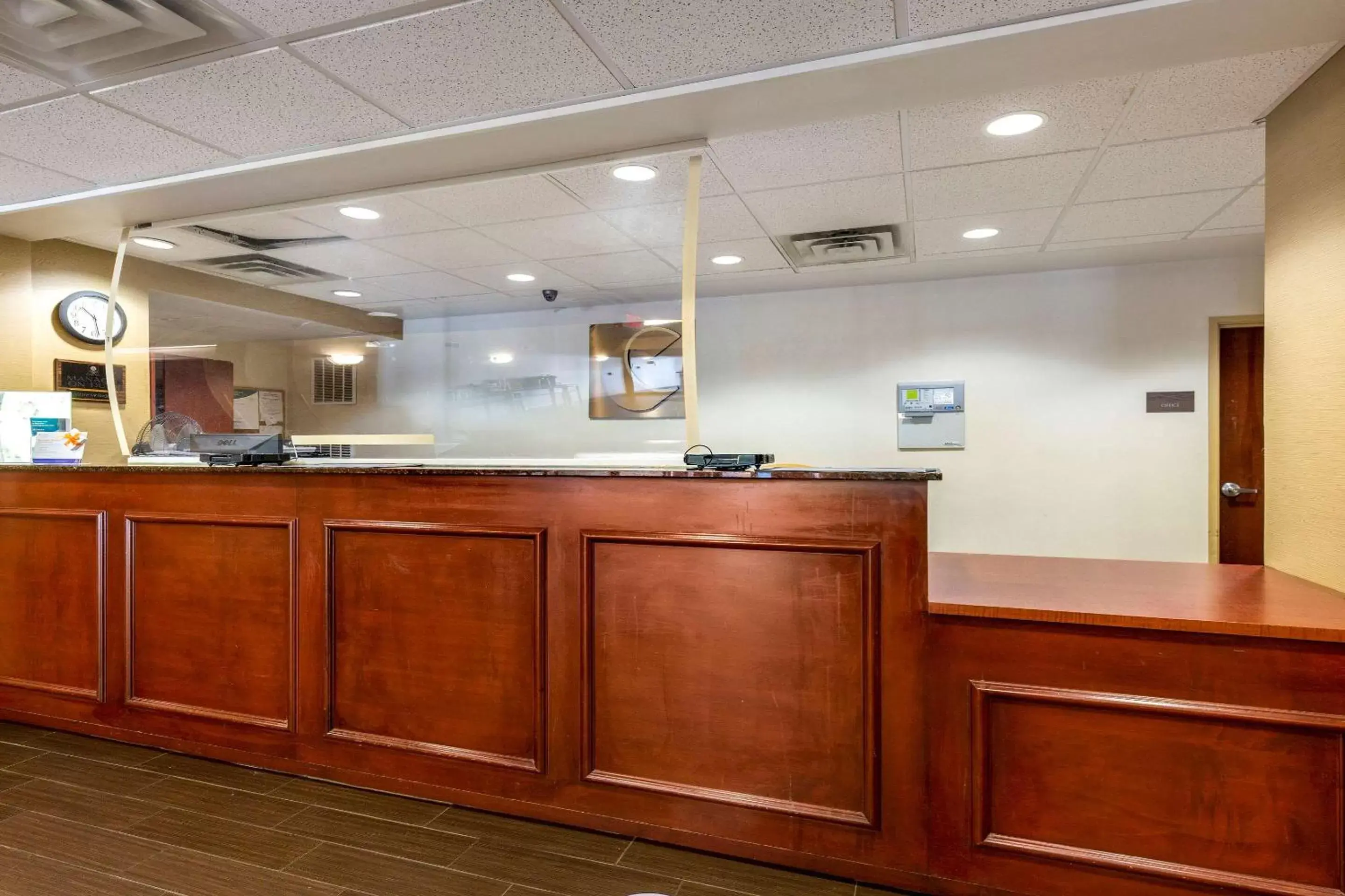 Lobby or reception, Lobby/Reception in Comfort Inn & Suites Cambridge