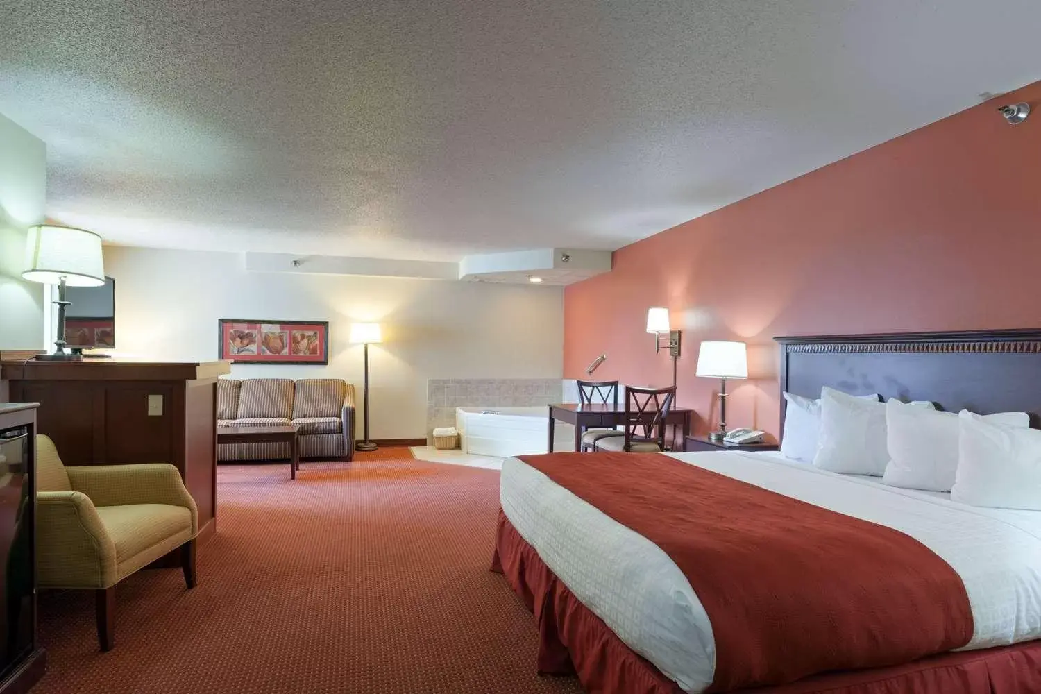 Premier King Suite - Non-Smoking in AmericInn by Wyndham Valley City Conference Center
