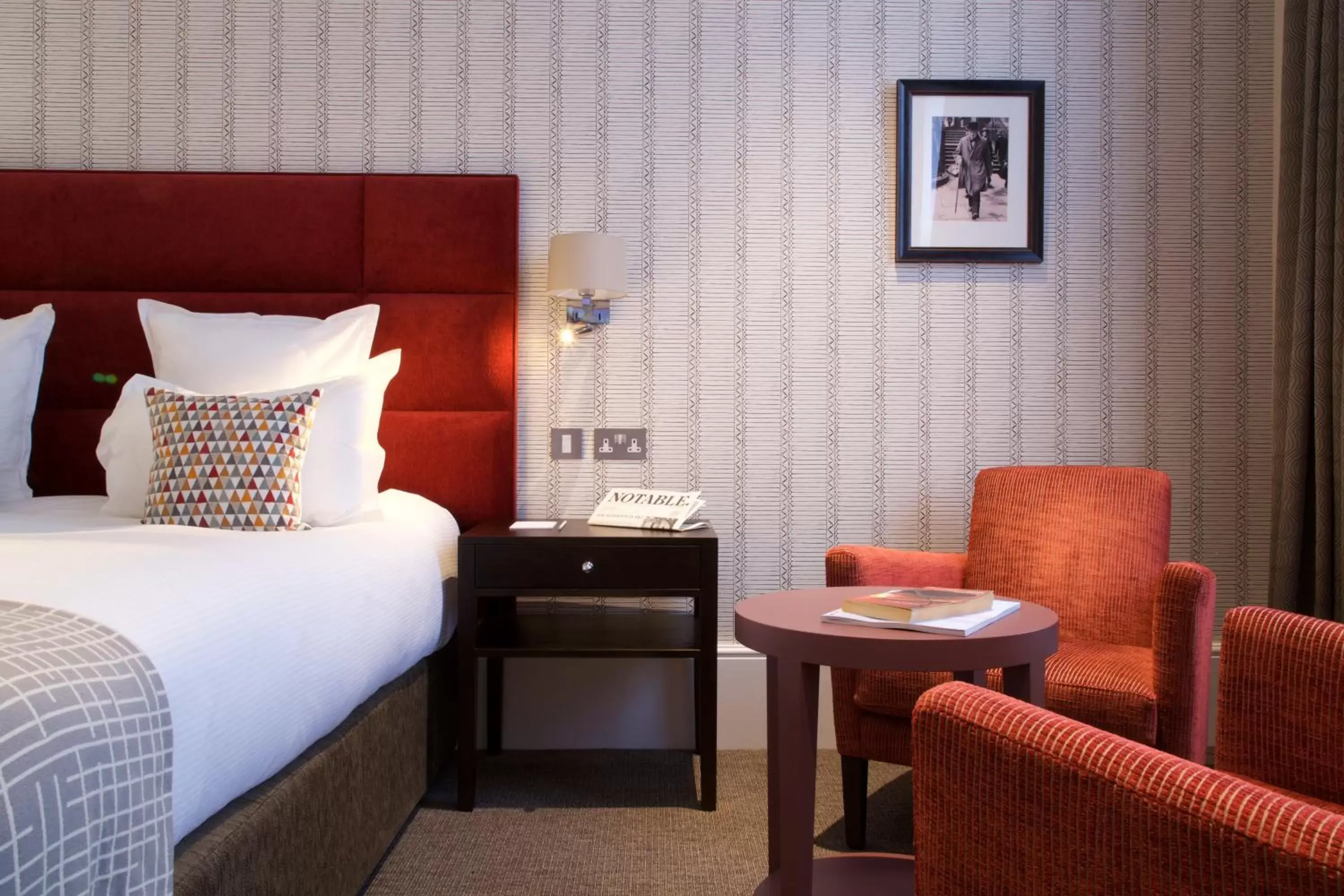 Bed in 54 Queen's Gate Hotel