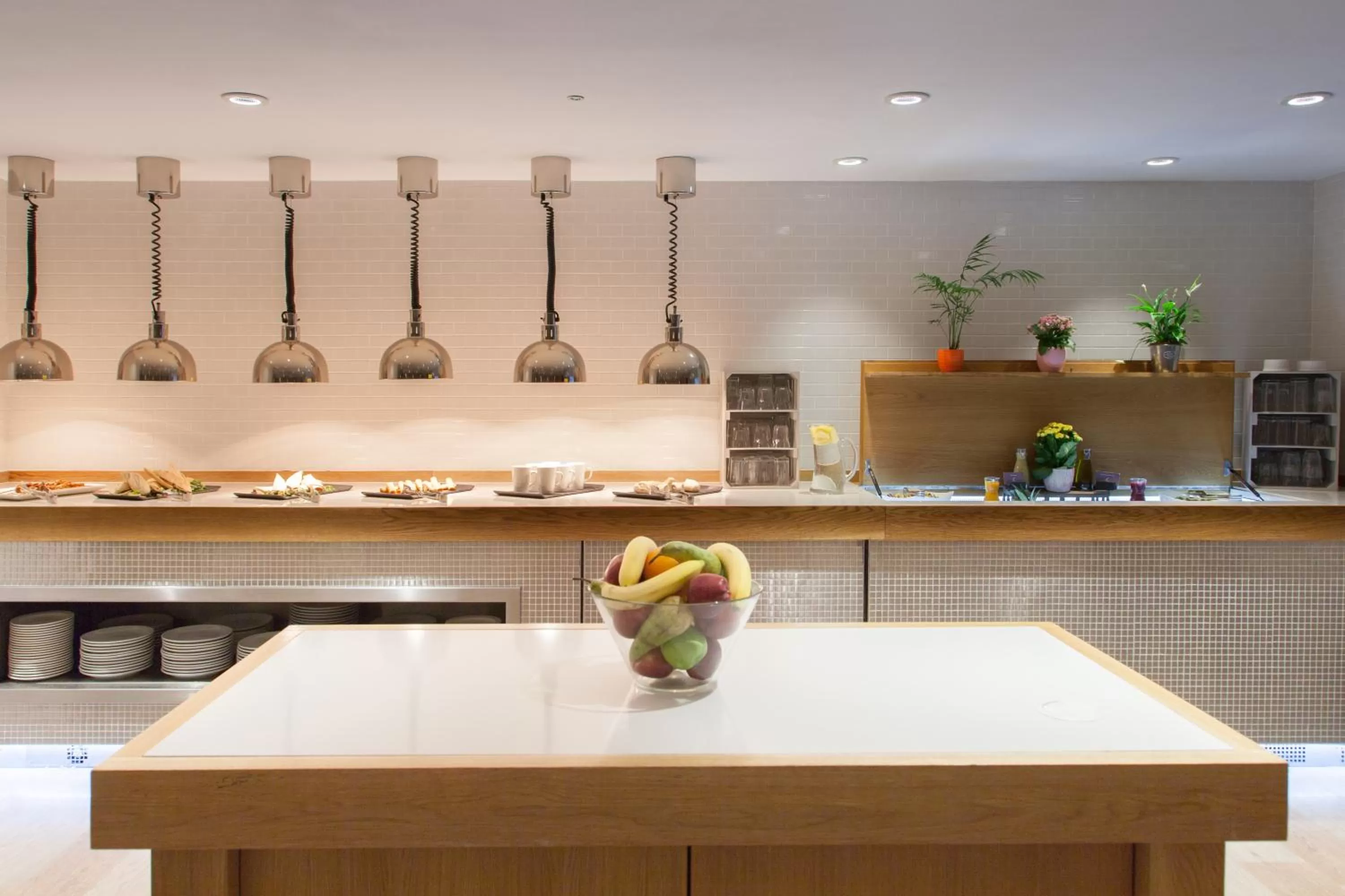 Restaurant/places to eat in Holiday Inn London Camden Lock by IHG