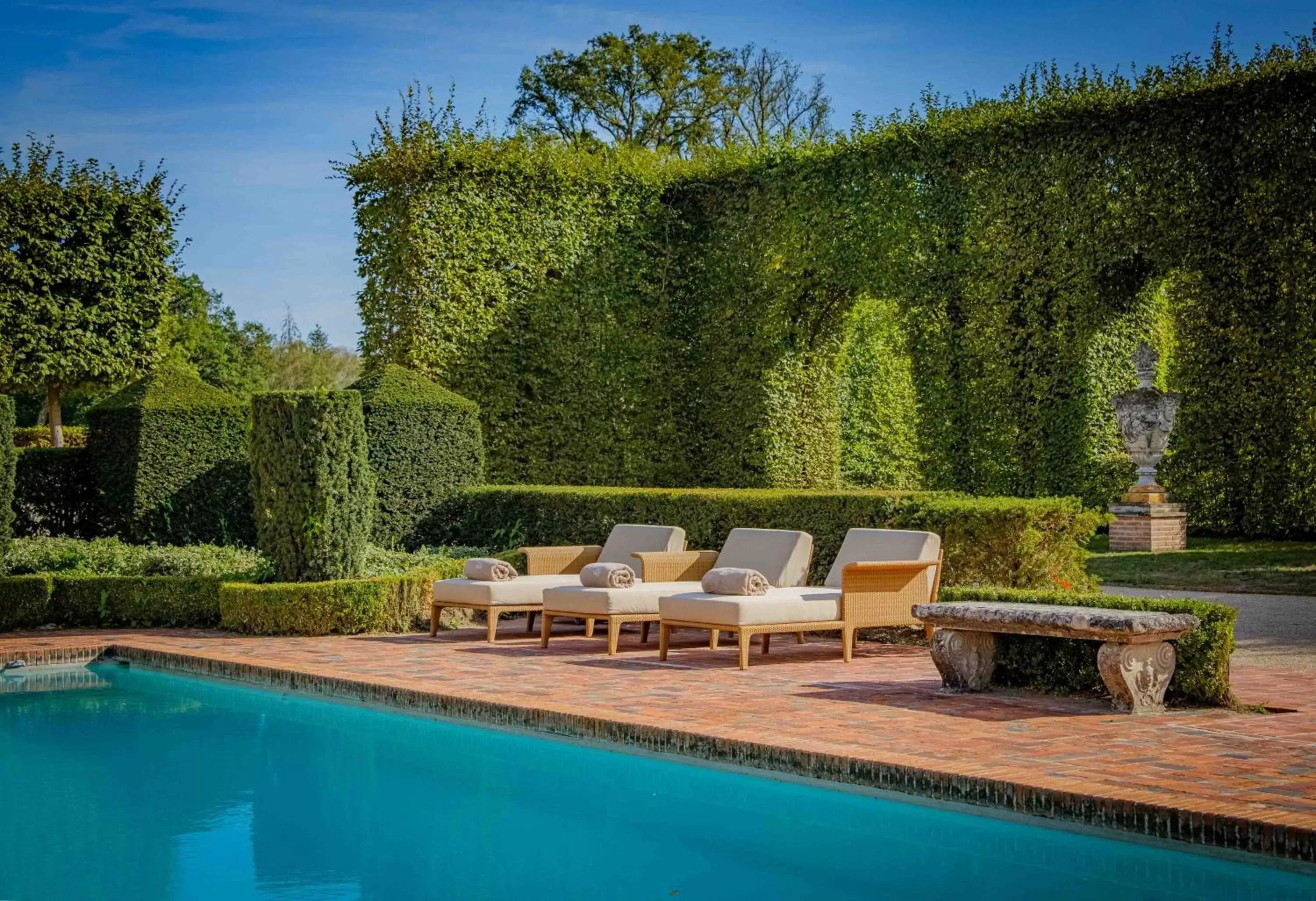 Swimming Pool in La Borde en Sologne Château & Spa