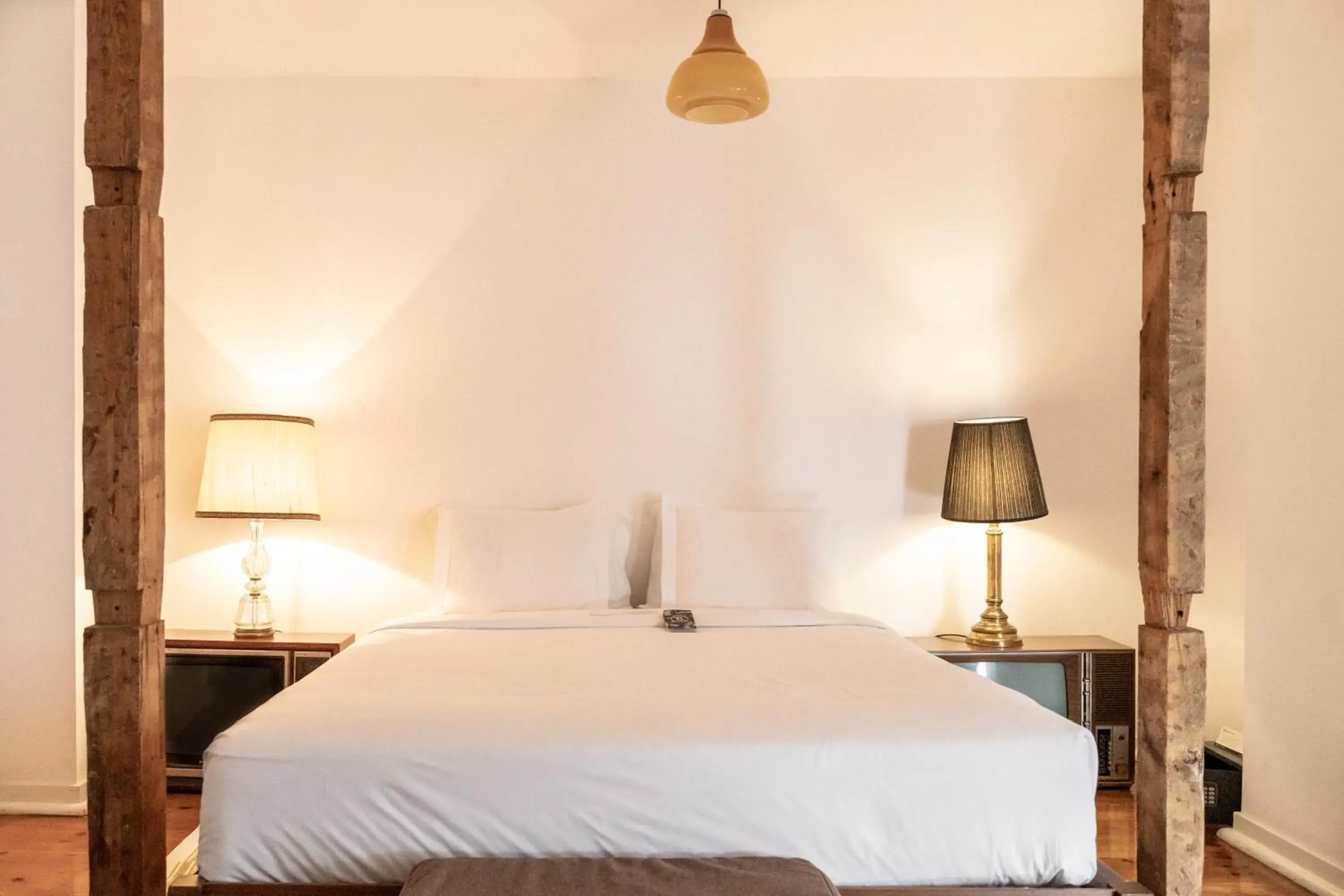 Bed in Independente Príncipe Real Bed in Independente Príncipe Real