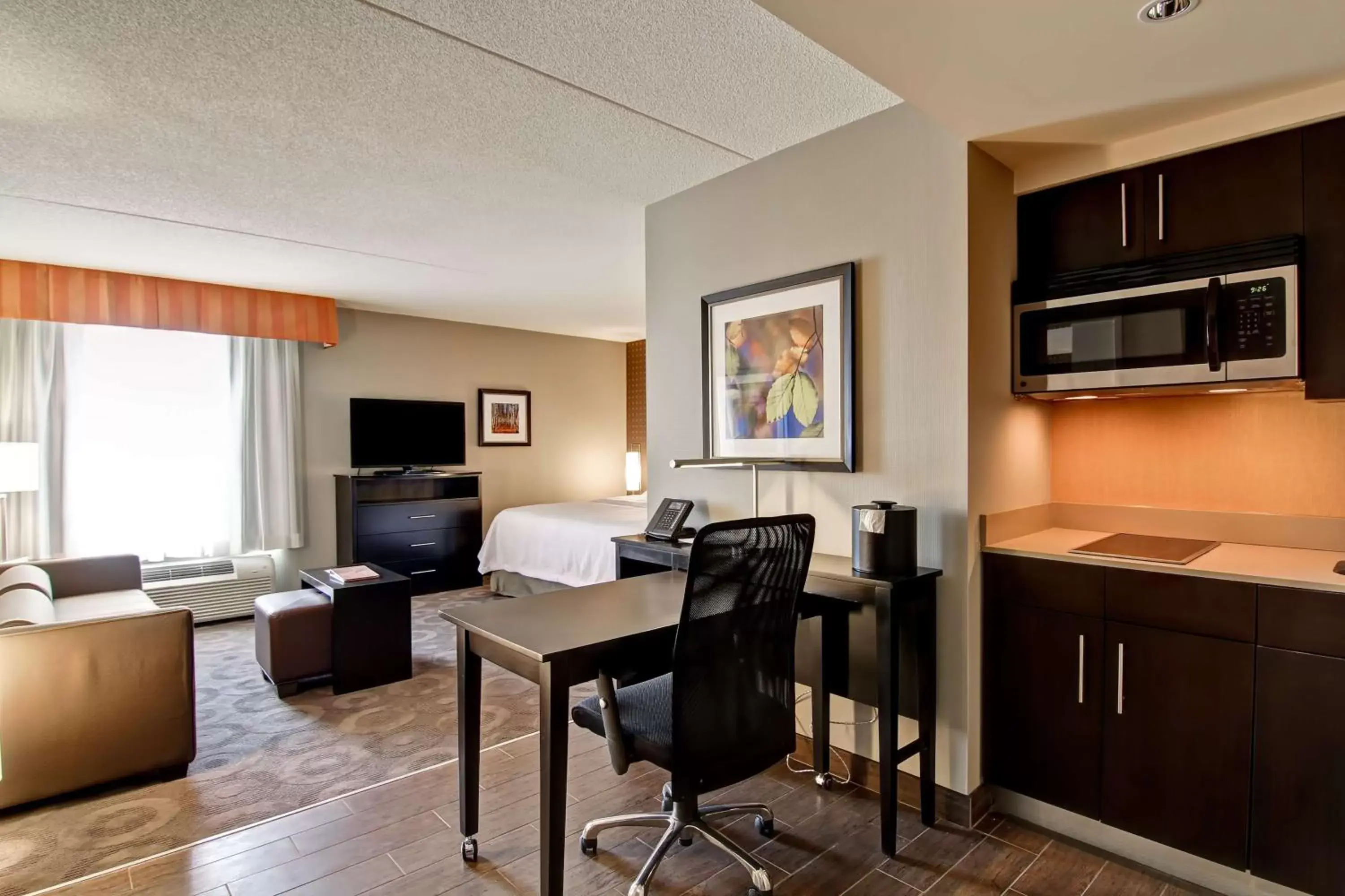 Bedroom, Seating Area in Homewood Suites by Hilton Toronto-Ajax