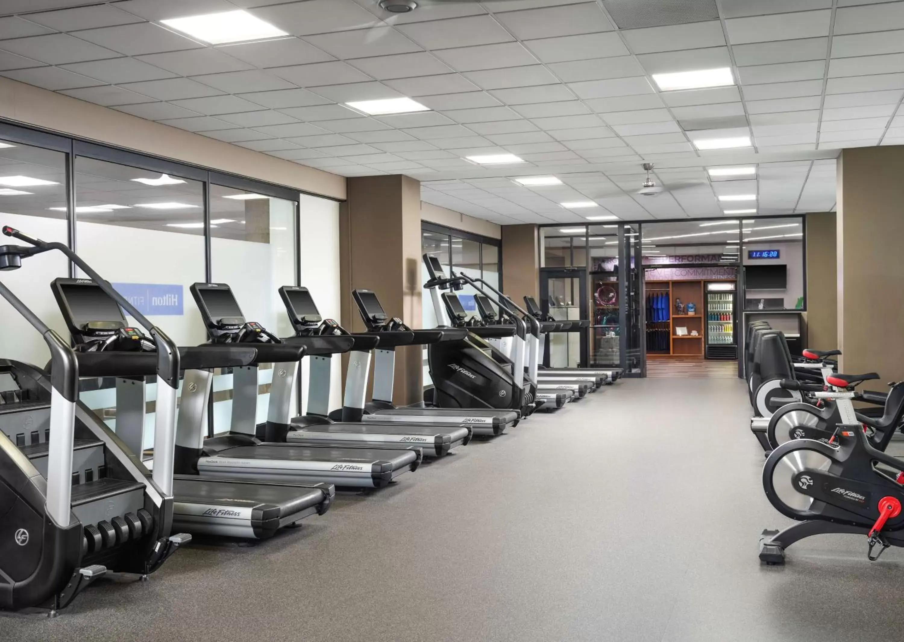 Fitness centre/facilities, Fitness Center/Facilities in Hilton Chicago O'Hare Airport