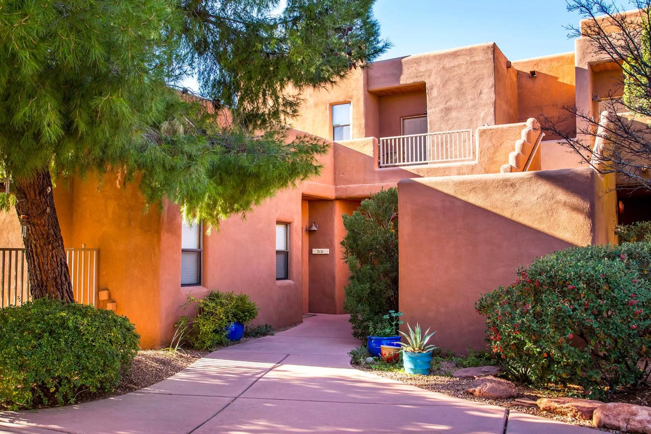 Property Building in Alma De Sedona Inn B&B