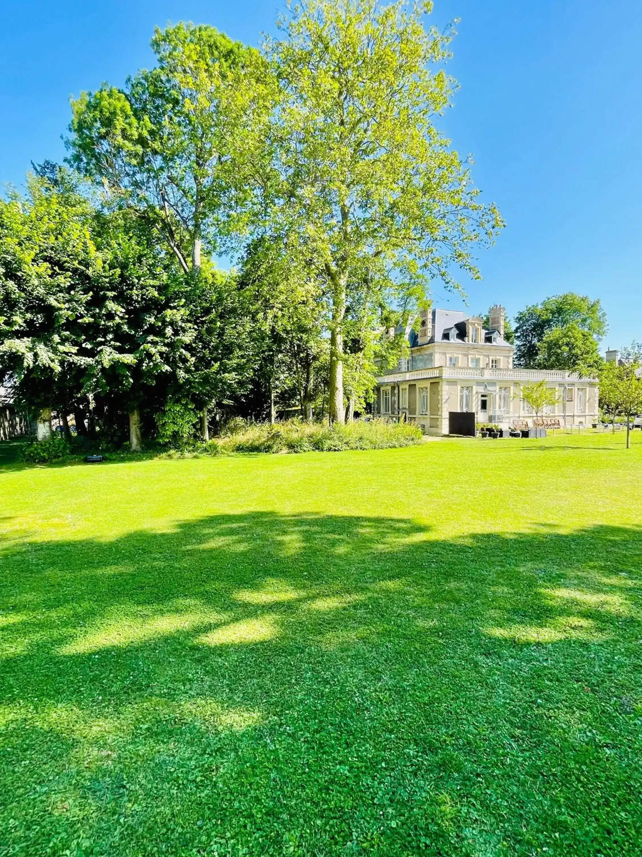 Property Building in Chambres d'Hôtes Le Clos des Marronniers