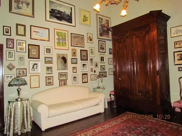 Seating Area in Villa Maria Bed & Breakfast, Corridonia, Marche