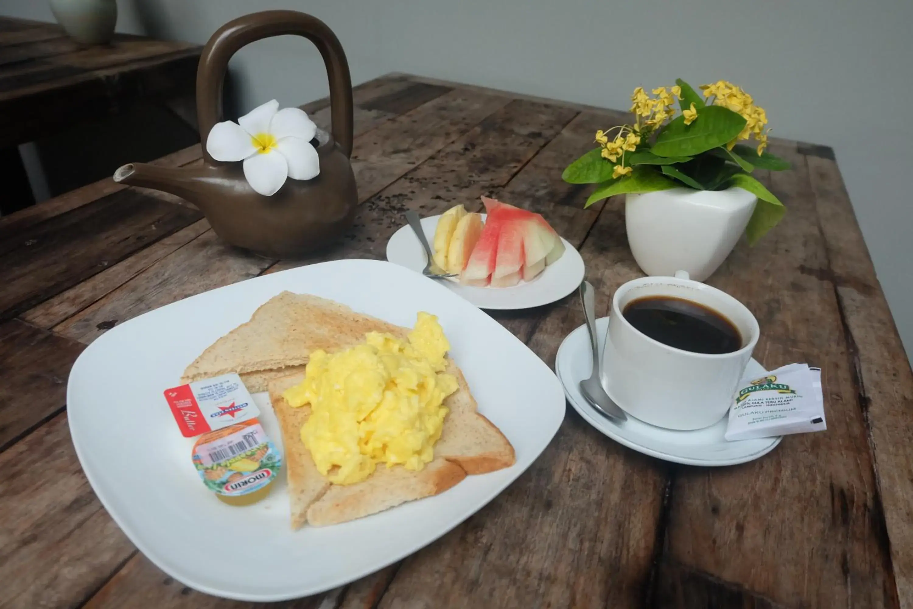 American breakfast in Semarandana Bedrooms and Pool