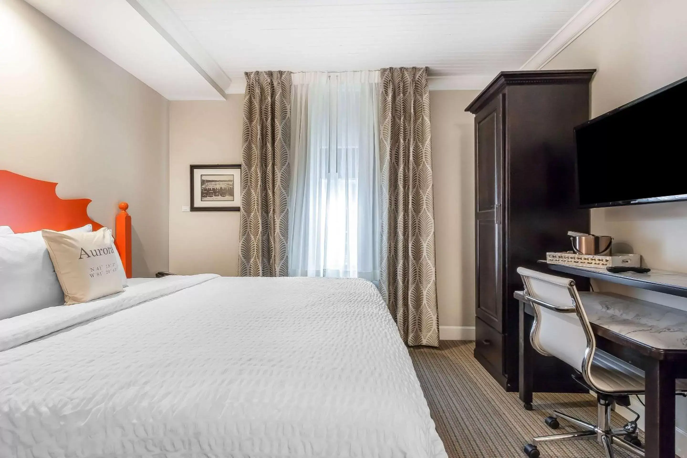 Photo of the whole room, Bed in The Aurora Inn Hotel and Event Center Photo of the whole room, Bed in The Aurora Inn Hotel and Event Center