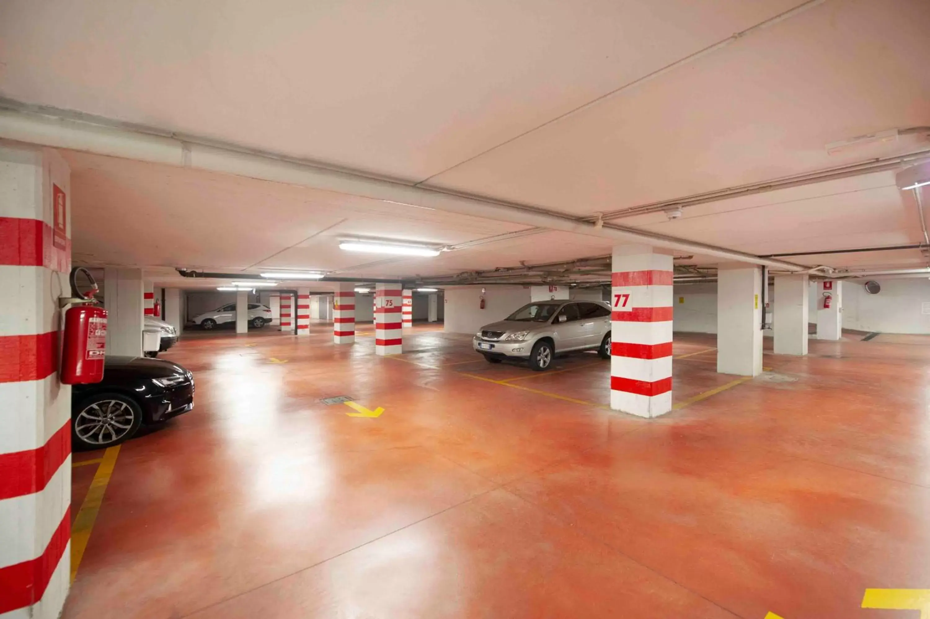 Parking, Lobby/Reception in Art Hotel Navigli