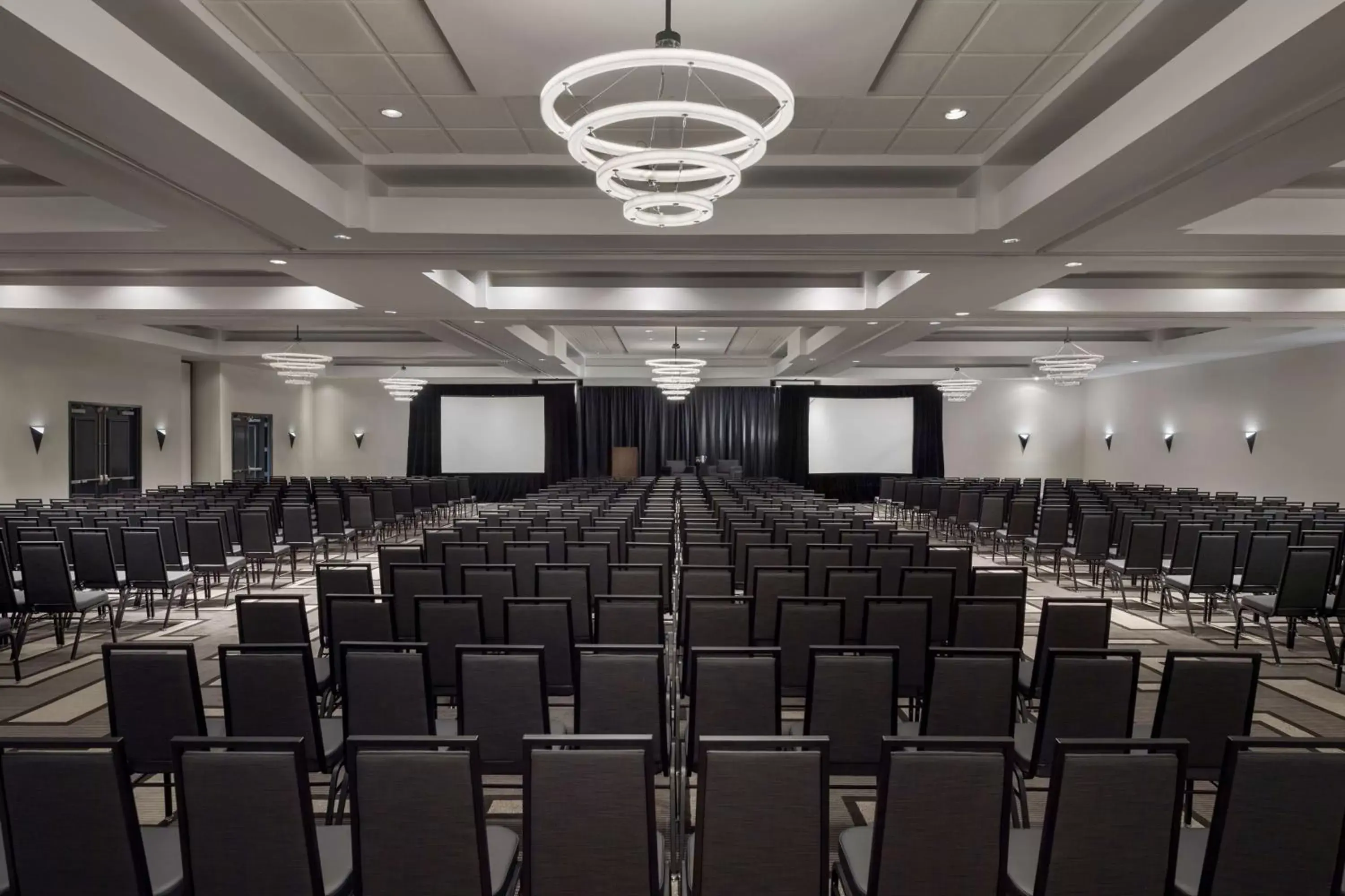 Meeting/conference room in Hilton Boston-Woburn