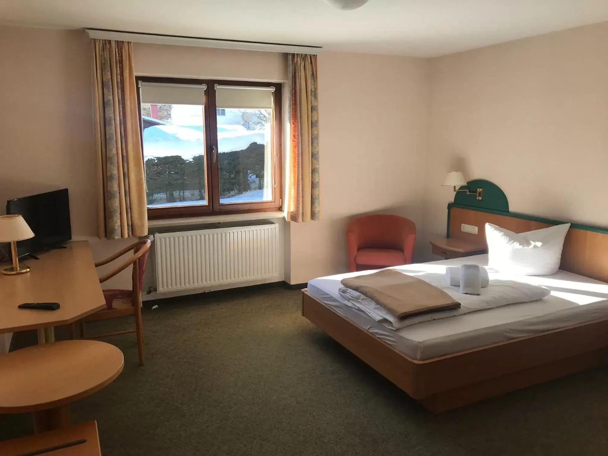 Standard Single Room with Mountain View - single occupancy in Hotel Bergstätter Hof Standard Single Room with Mountain View - single occupancy in Hotel Bergstätter Hof