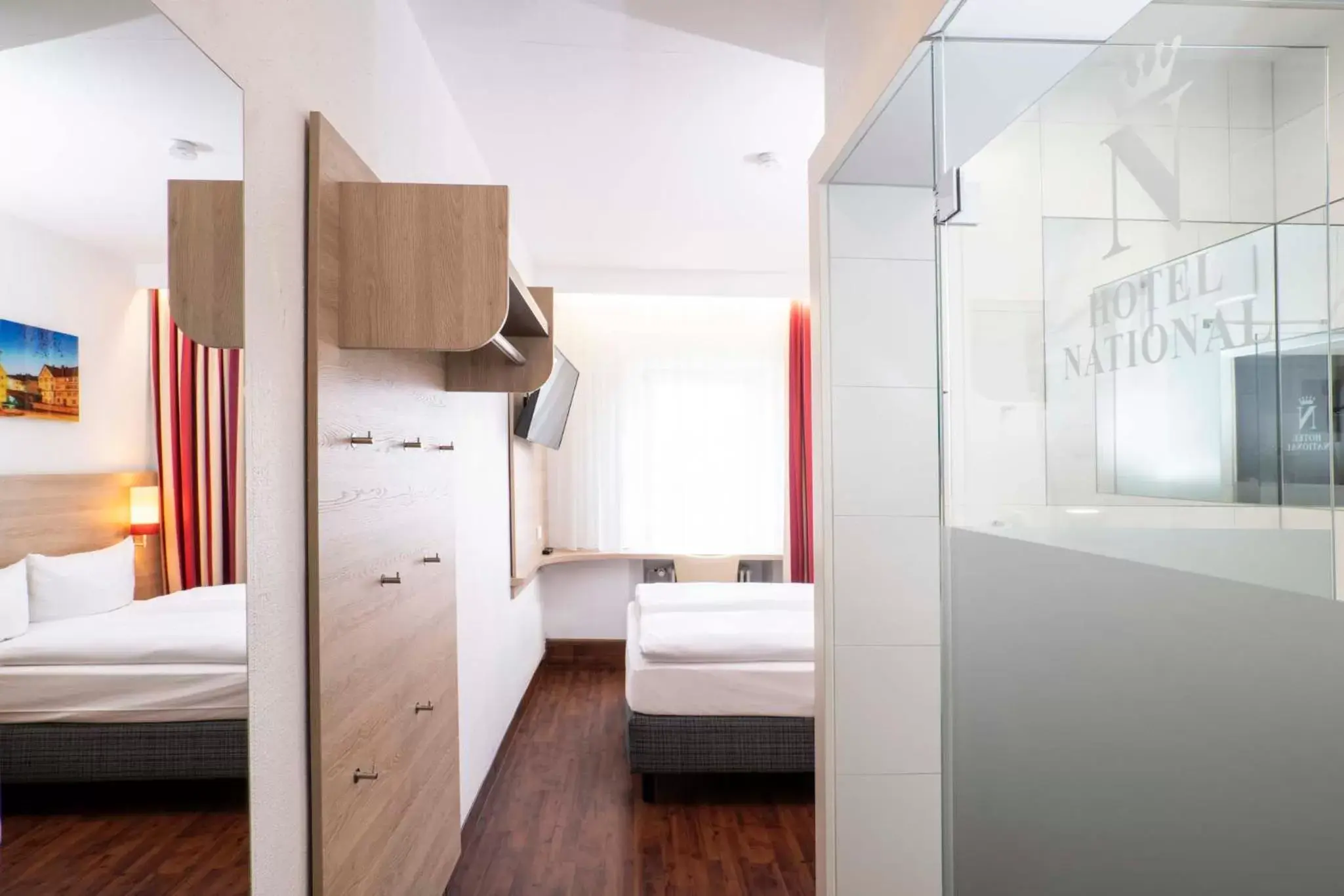 Photo of the whole room, Bed in Hotel National Photo of the whole room, Bed in Hotel National