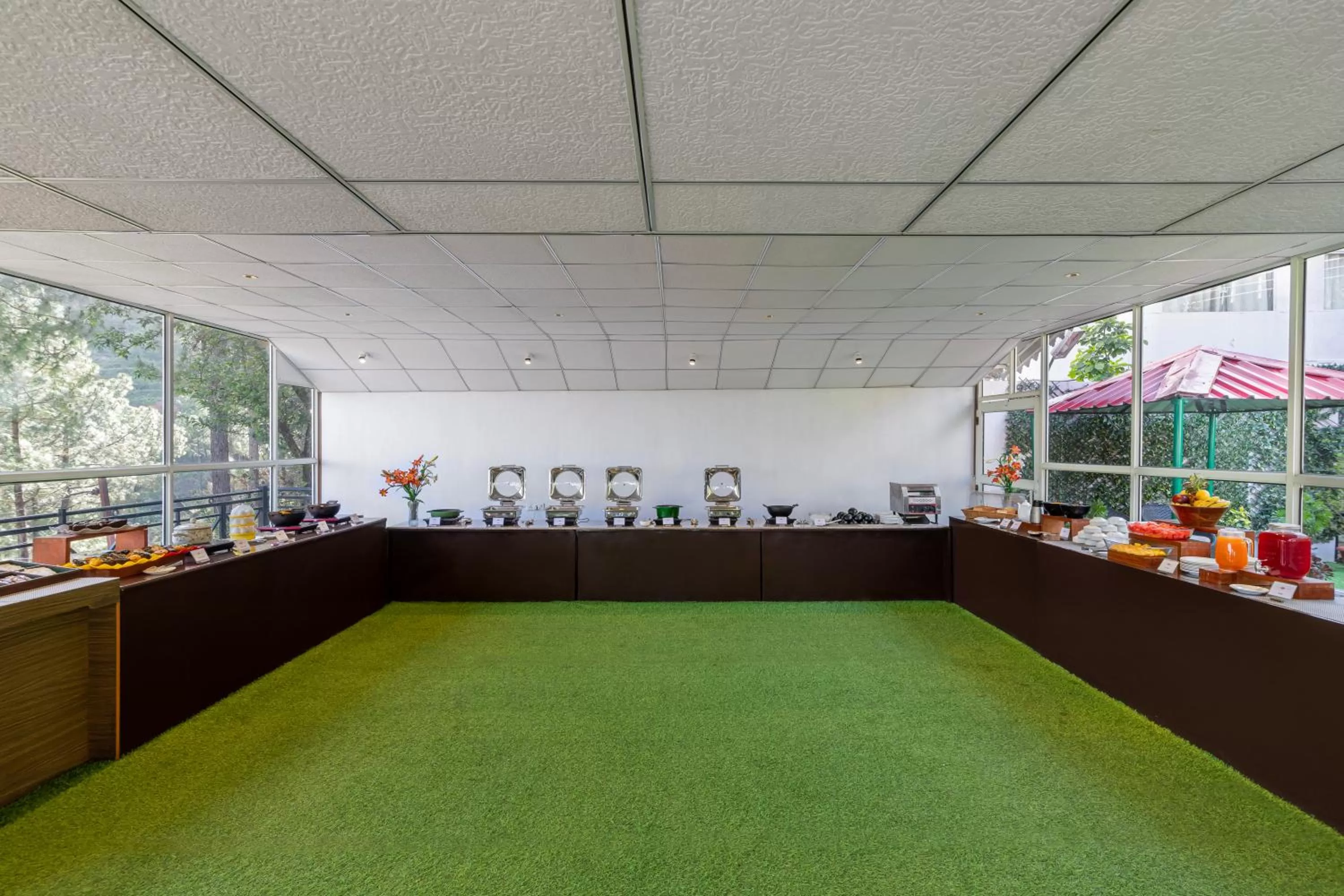 Buffet breakfast in Country Inn Maple Resort Chail