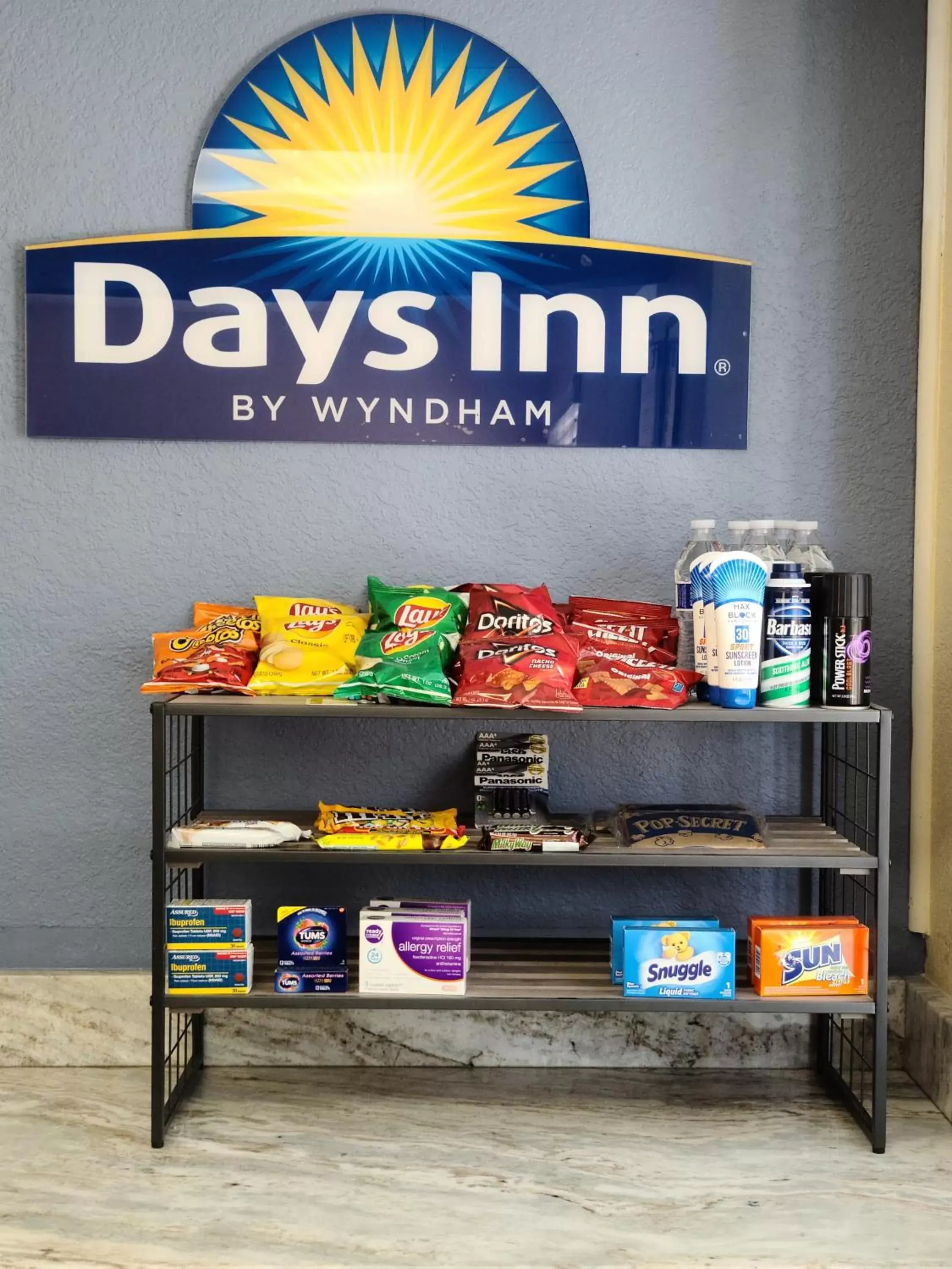 Food and drinks in Days Inn by Wyndham Bradenton I-75