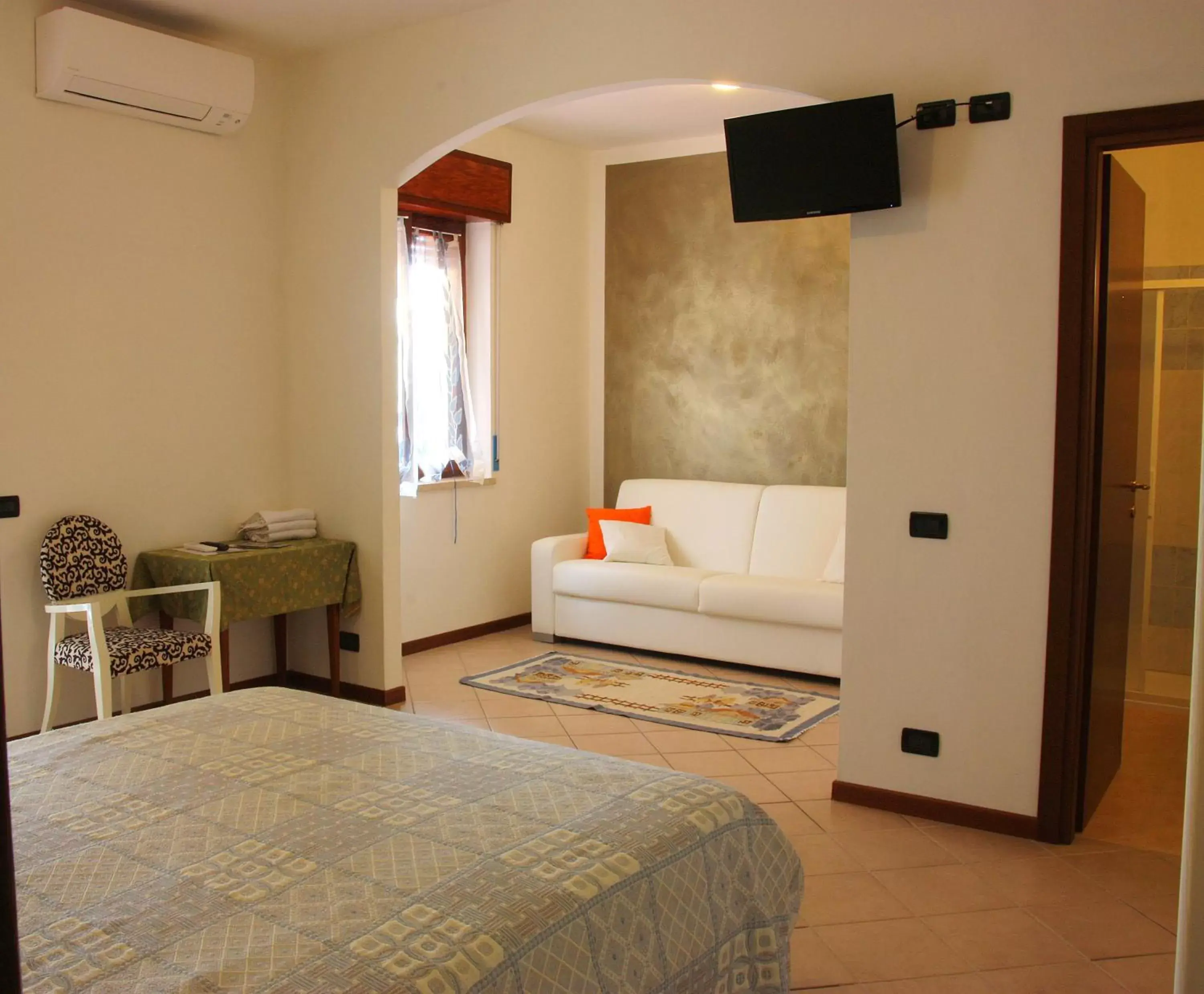 Bedroom, Seating Area in San Giorgio Lazise