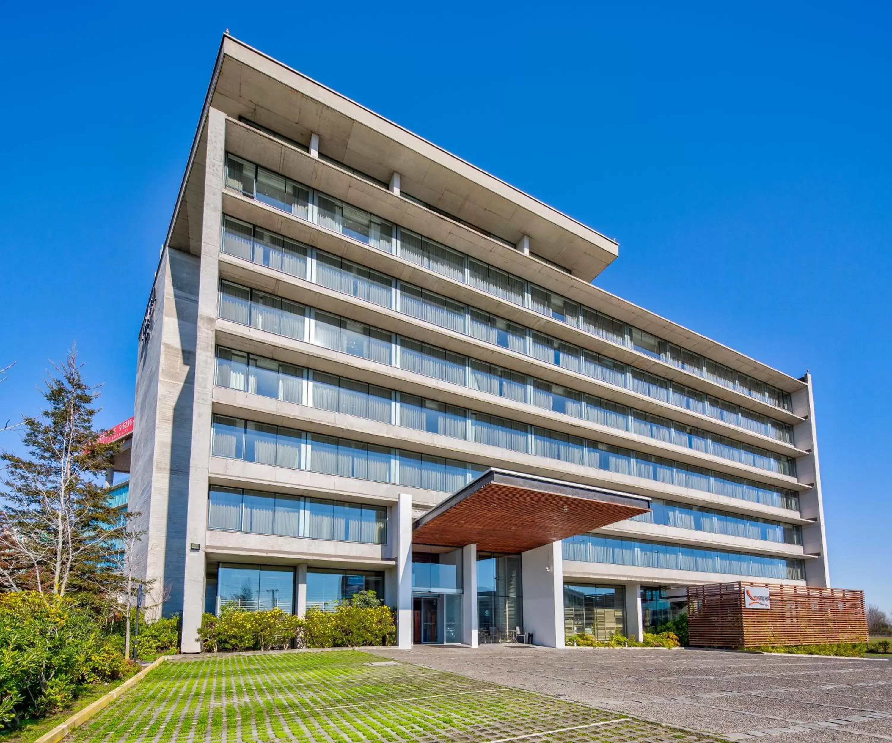 Property building in Wyndham Concepcion Pettra Property building in Wyndham Concepcion Pettra