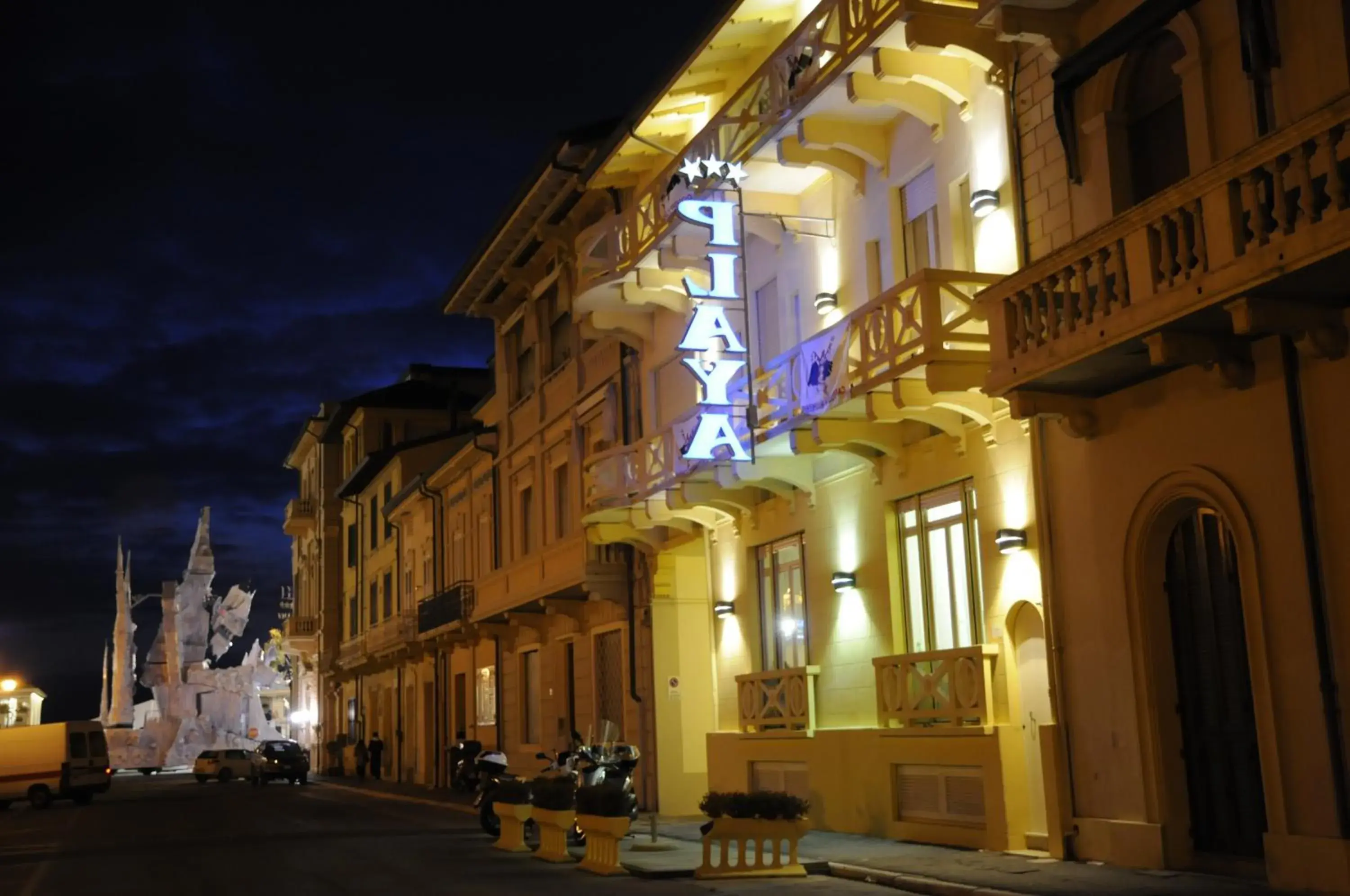 Property building, Neighborhood in Hotel Playa